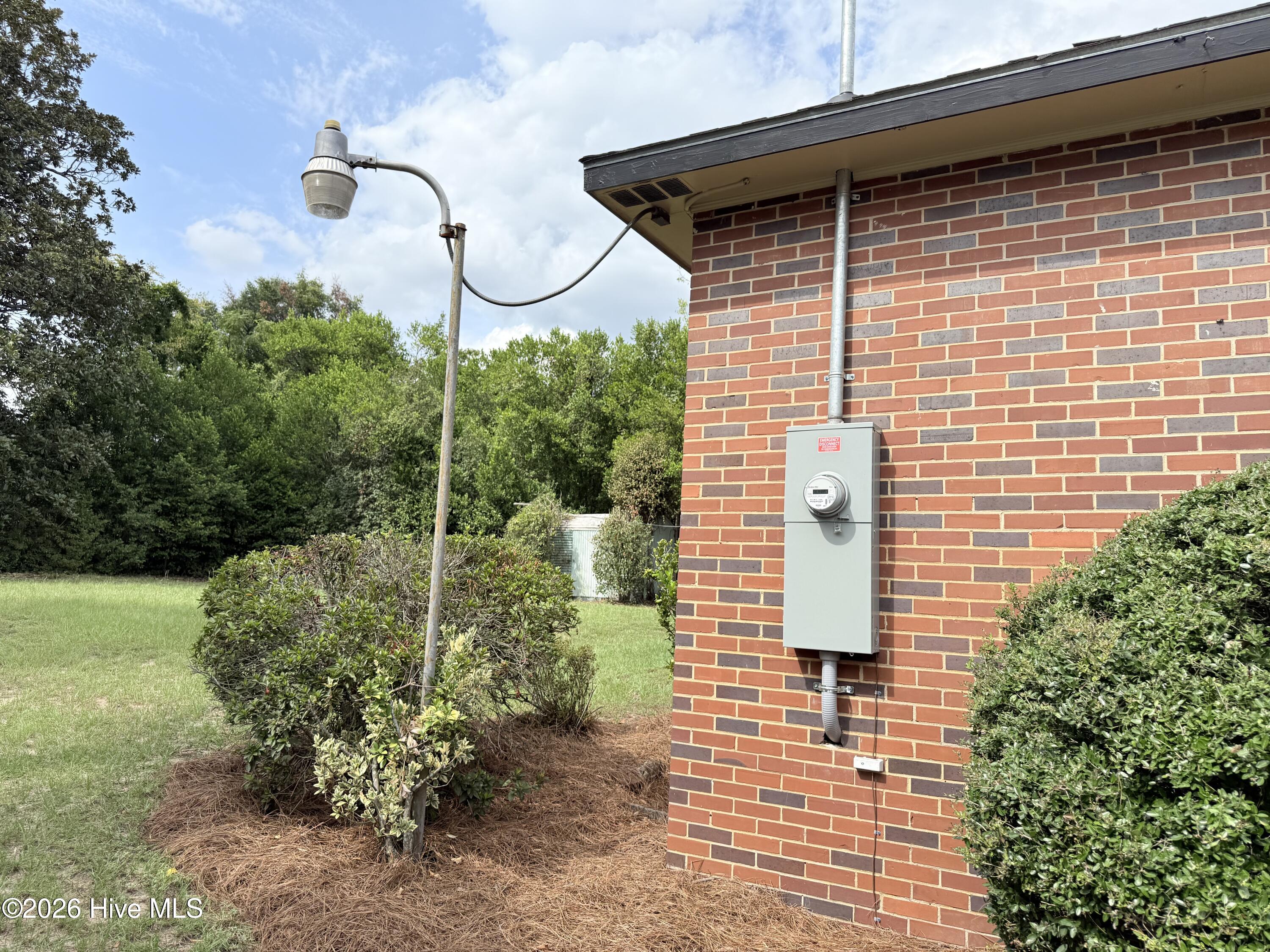 1761 Wycliffe Street Property Photo 8