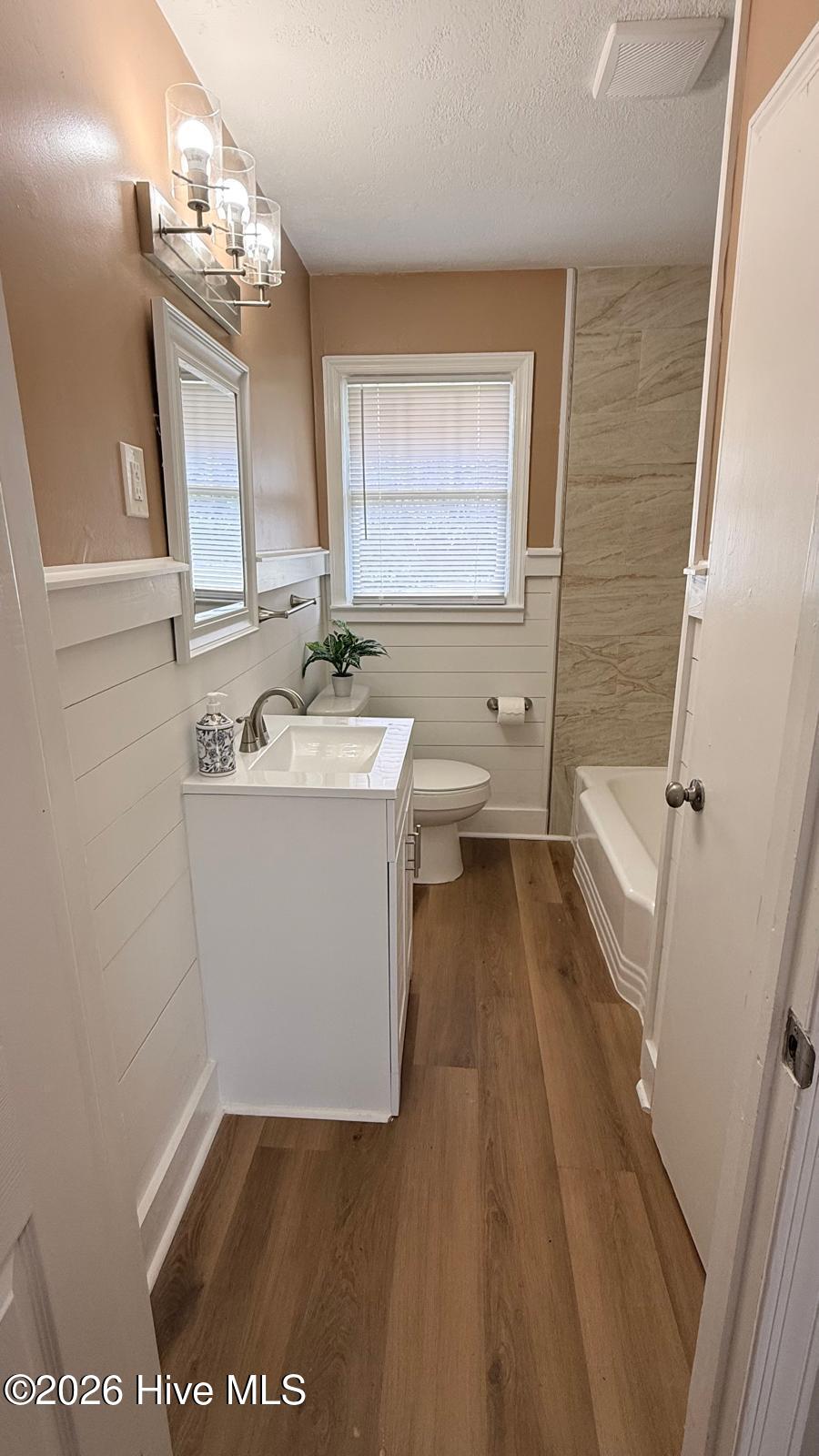1761 Wycliffe Street Property Photo 21