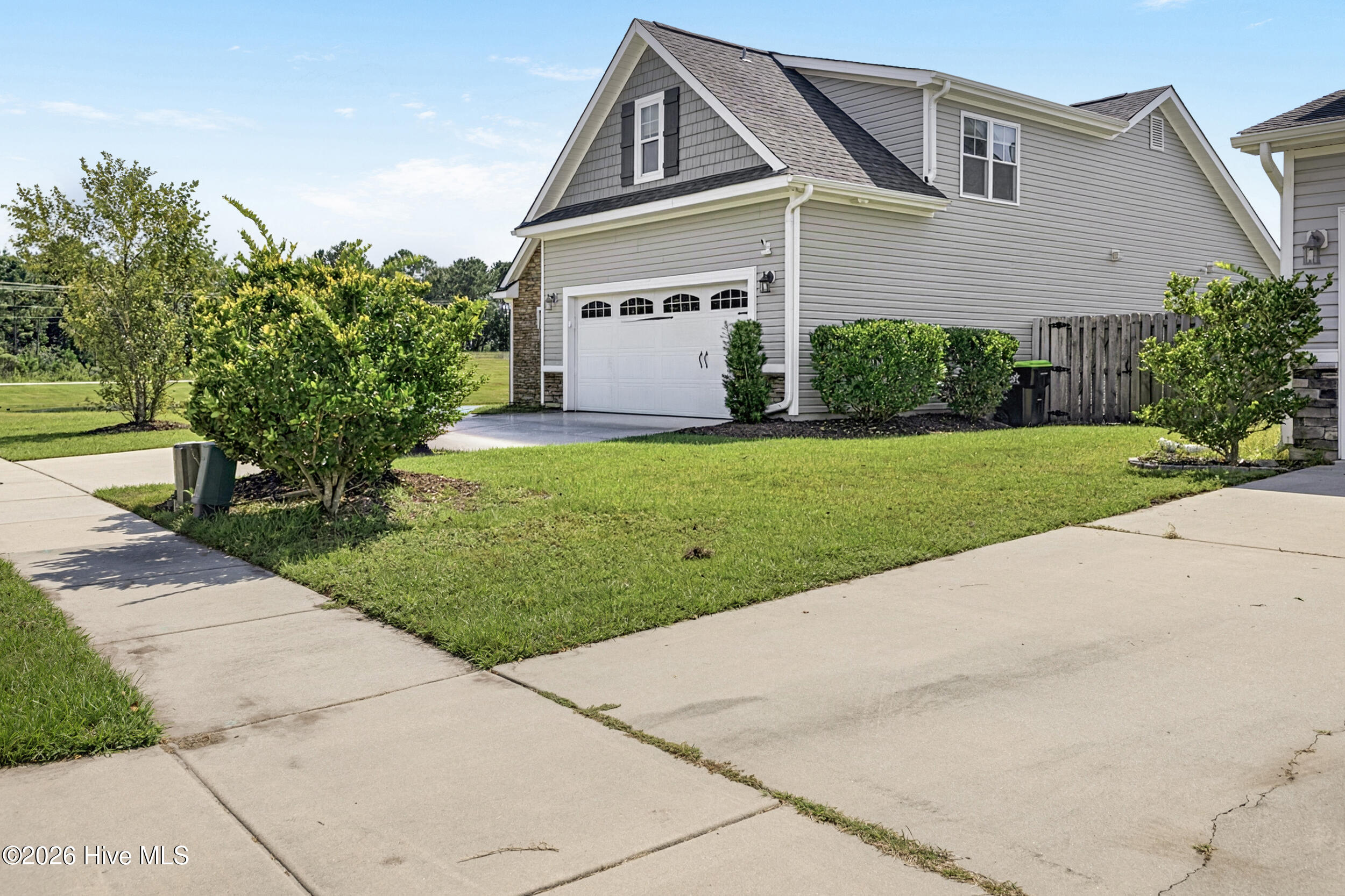 1651 Provincial Drive Property Photo 8