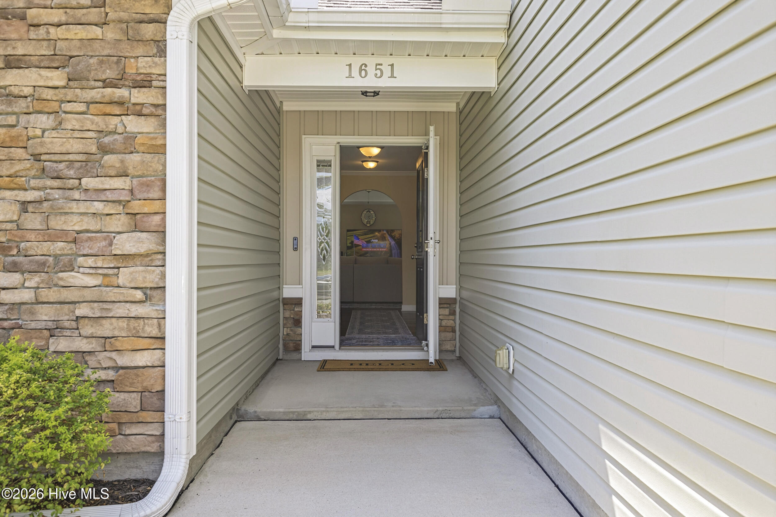 1651 Provincial Drive Property Photo 9