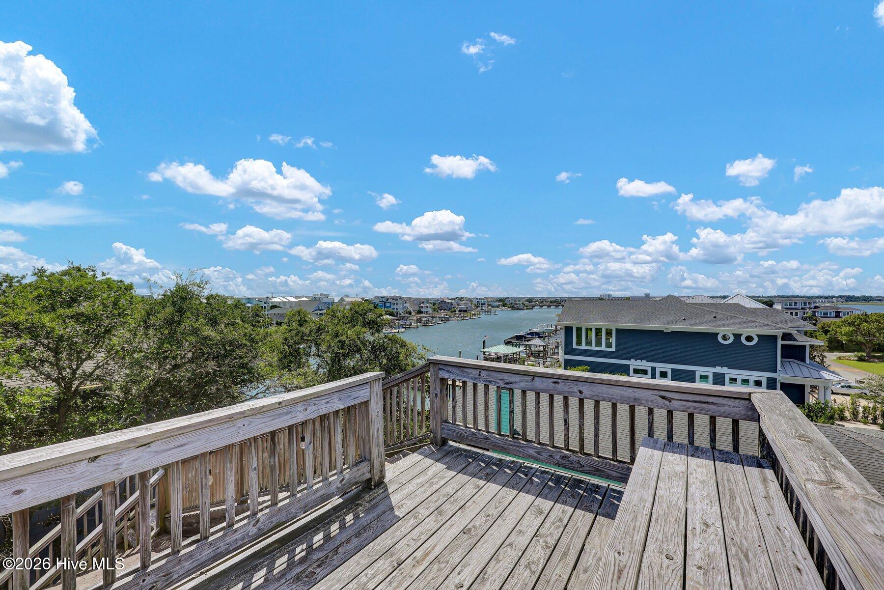5 Parmele Boulevard Property Photo 37