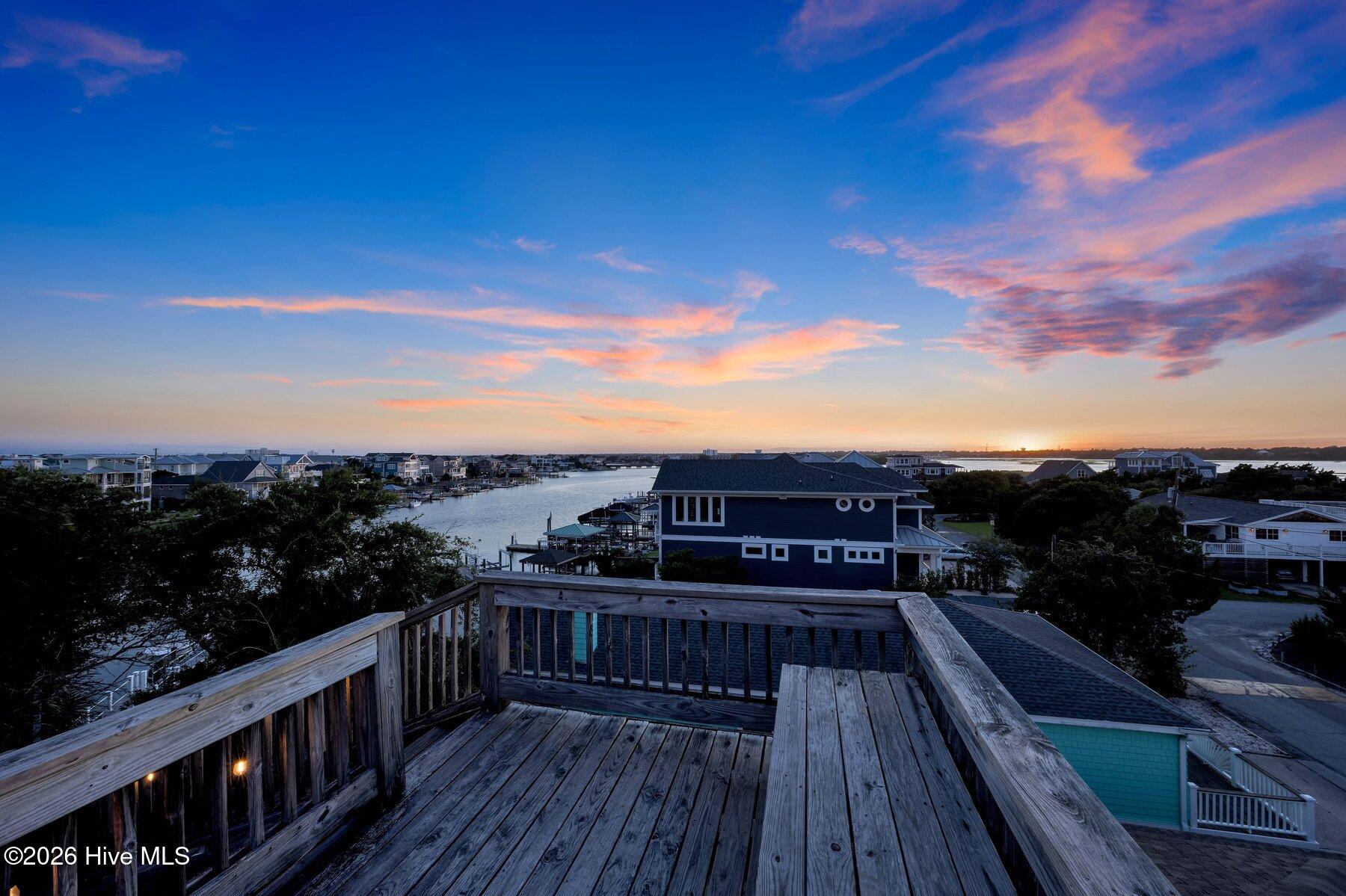 5 Parmele Boulevard Property Photo 40