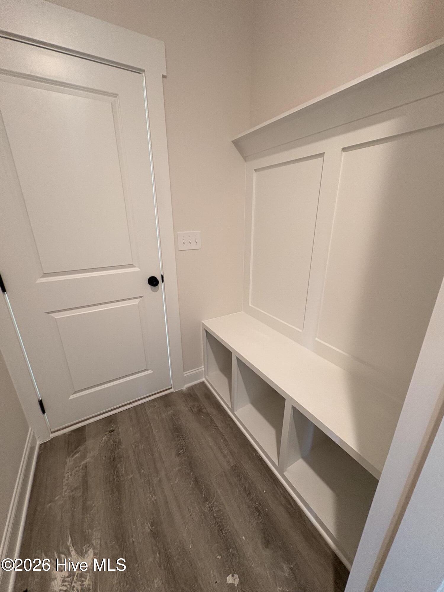 5608 Sweetwater Drive Property Photo 6