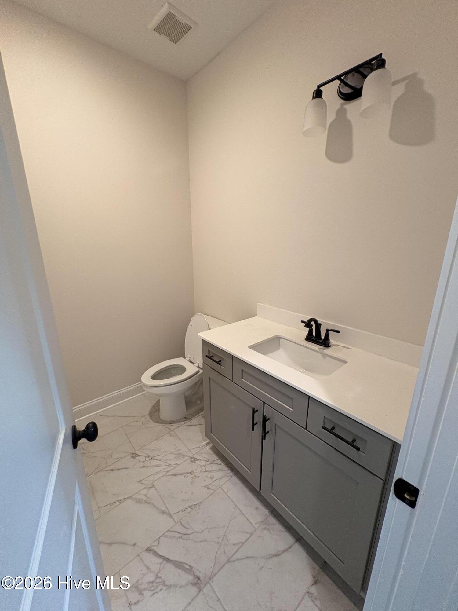 5608 Sweetwater Drive Property Photo 7