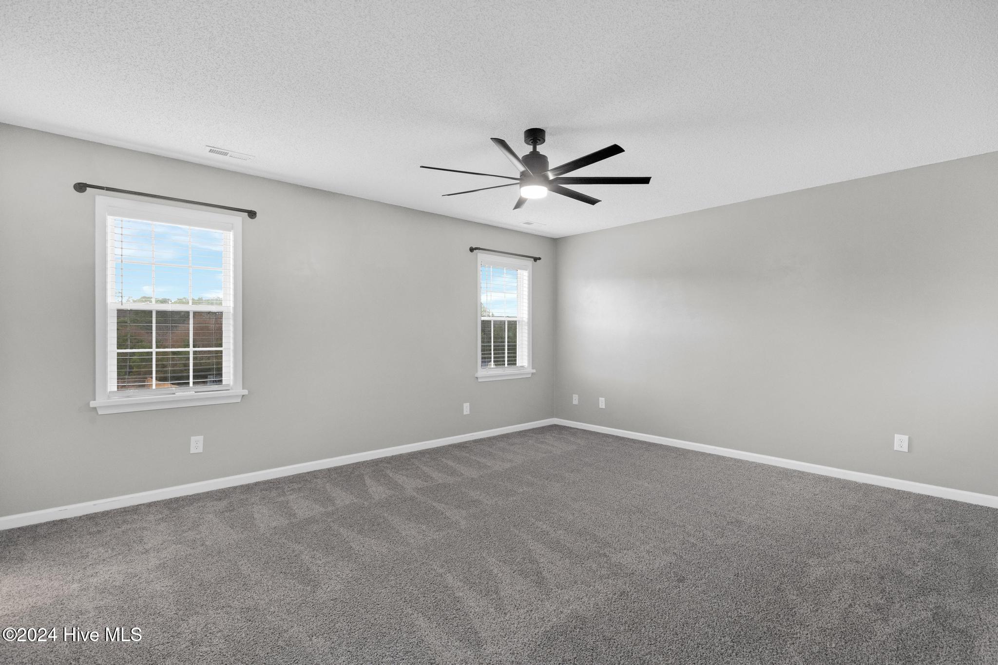213 E Ridge Court Property Photo 12