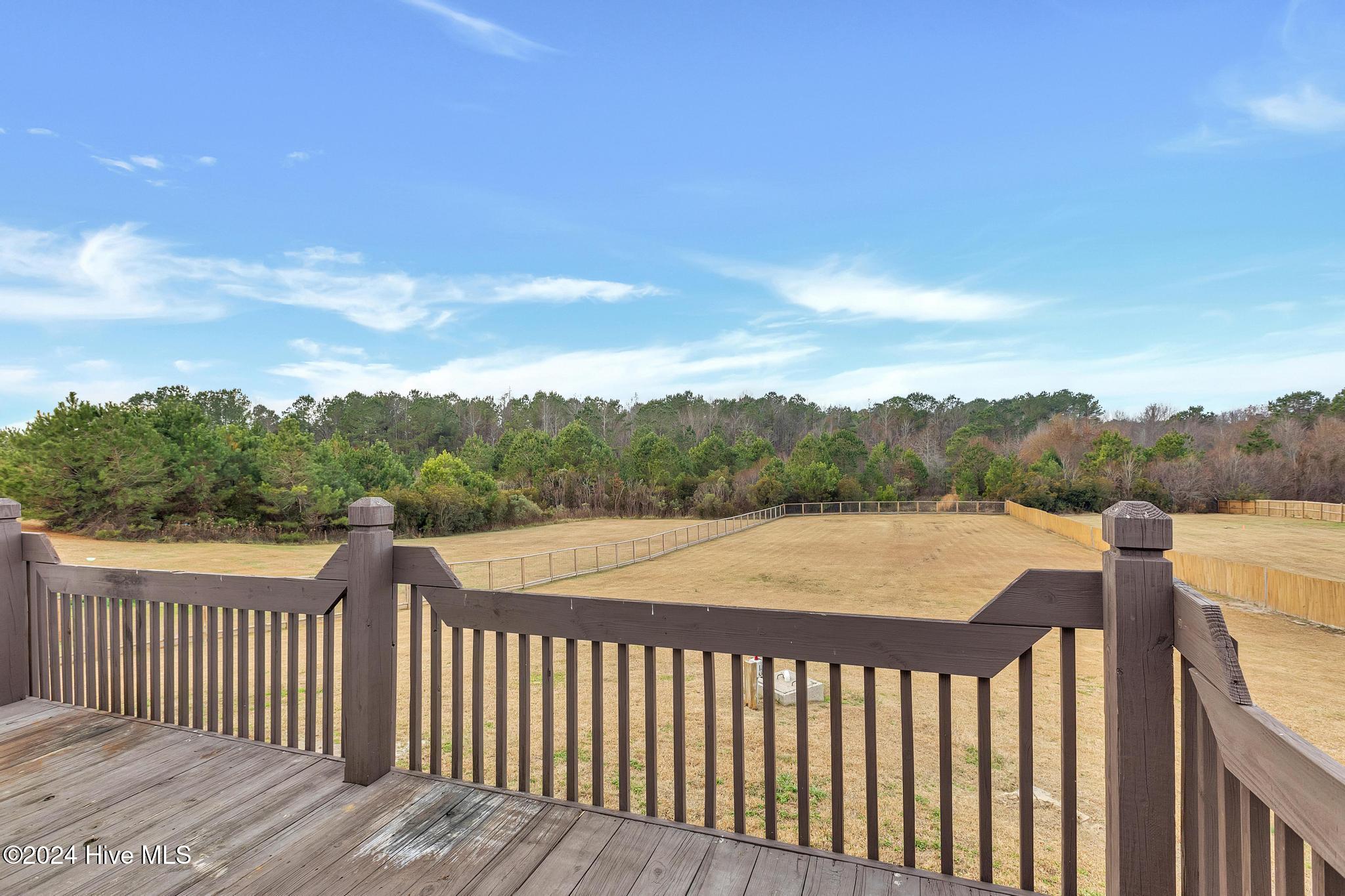 213 E Ridge Court Property Photo 21