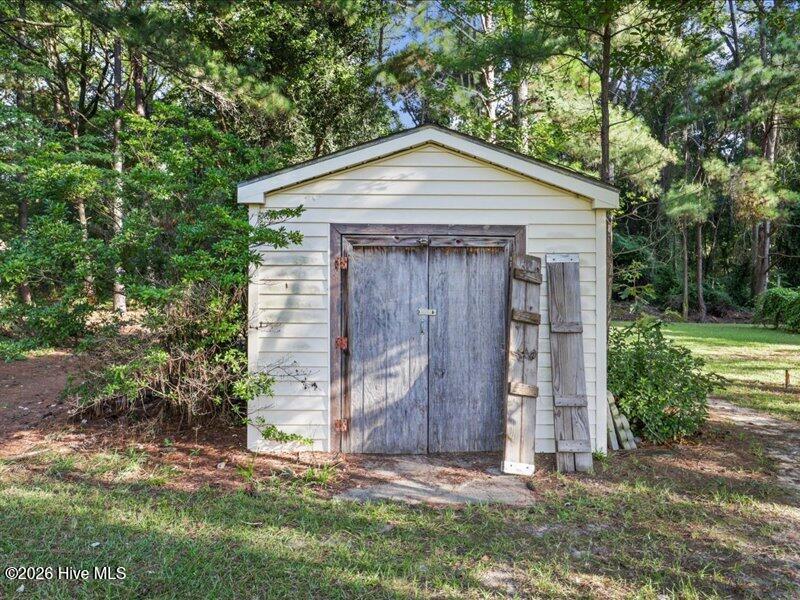 7254 Springfield School Road Property Photo 11