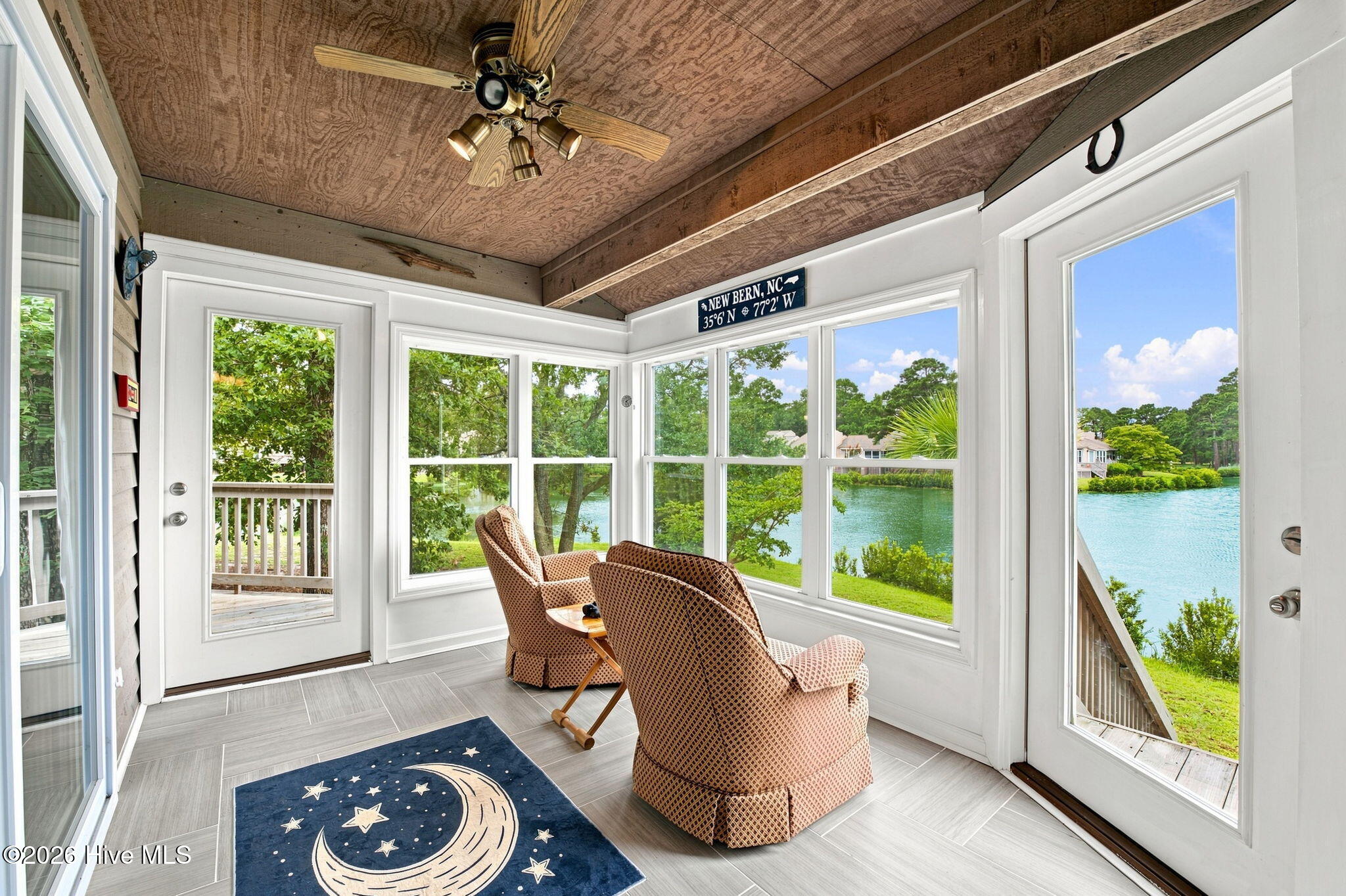 7211 Windward Drive Property Photo 4