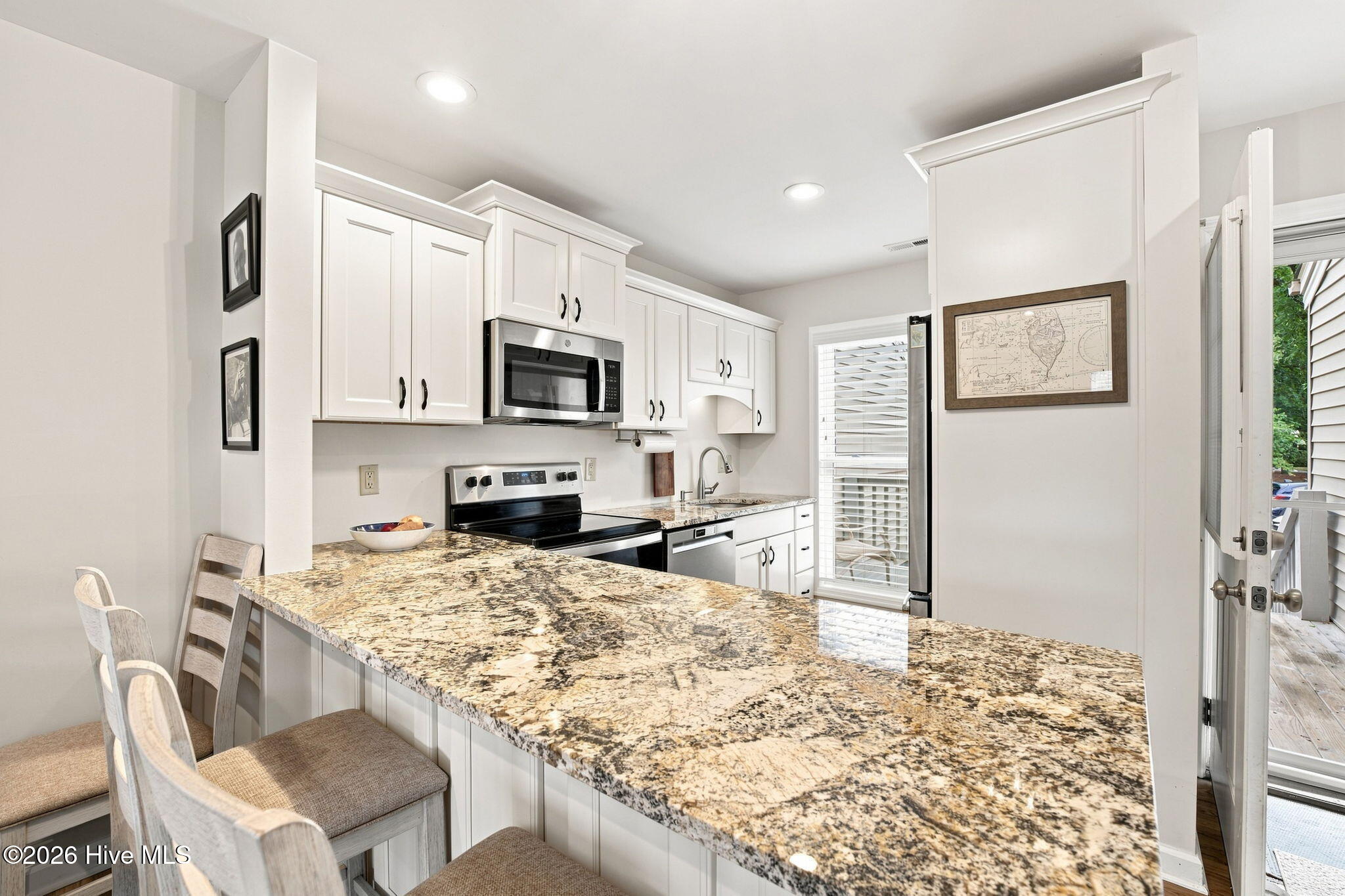 7211 Windward Drive Property Photo 12