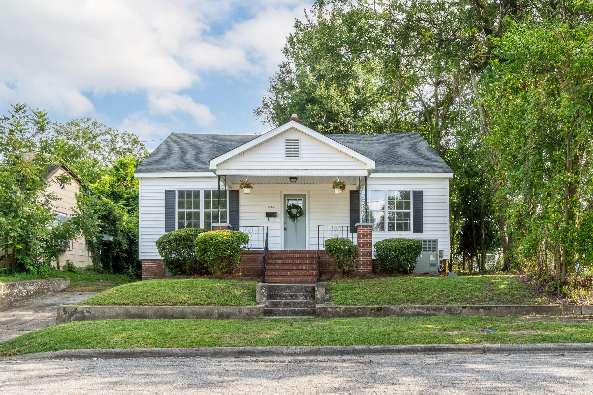 1740 Verdery Street Property Photo 1