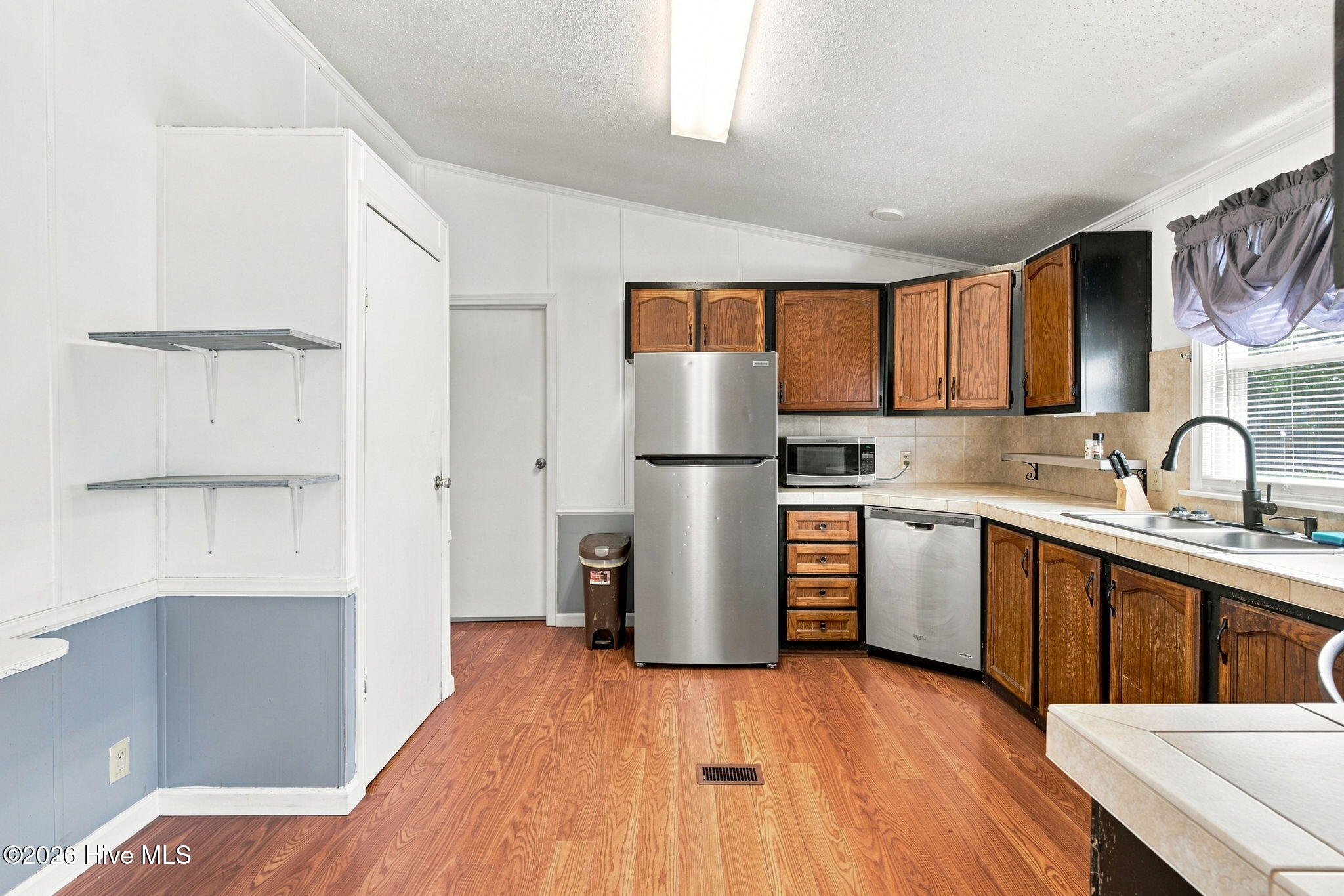 900 Lighthouse Court Property Photo 11