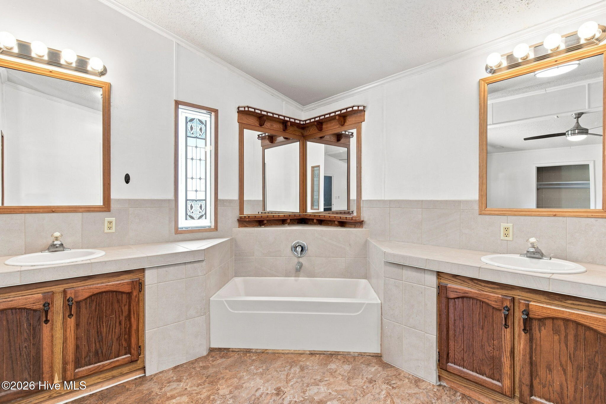 900 Lighthouse Court Property Photo 20