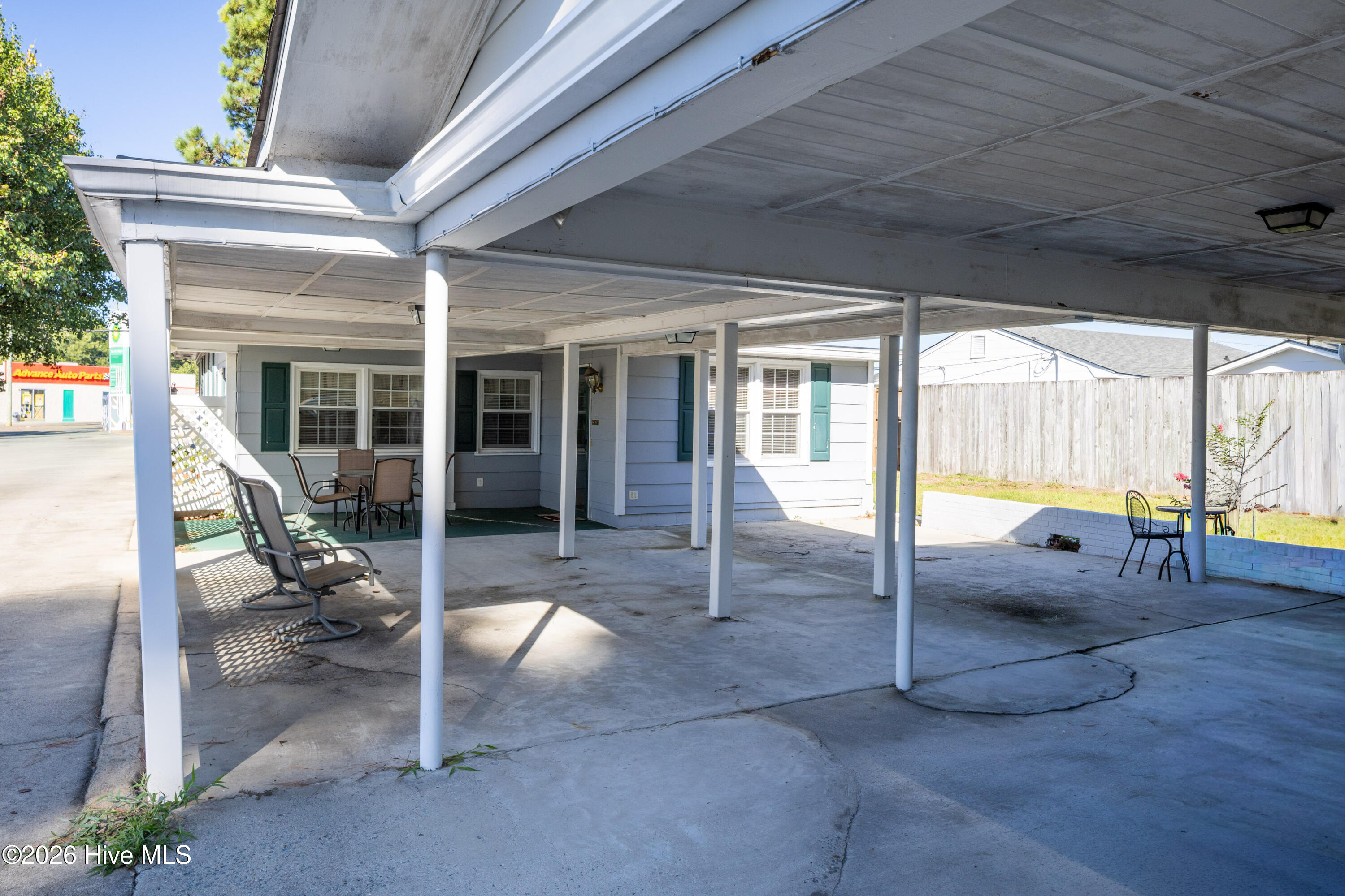 502 Raleigh Road Property Photo 27