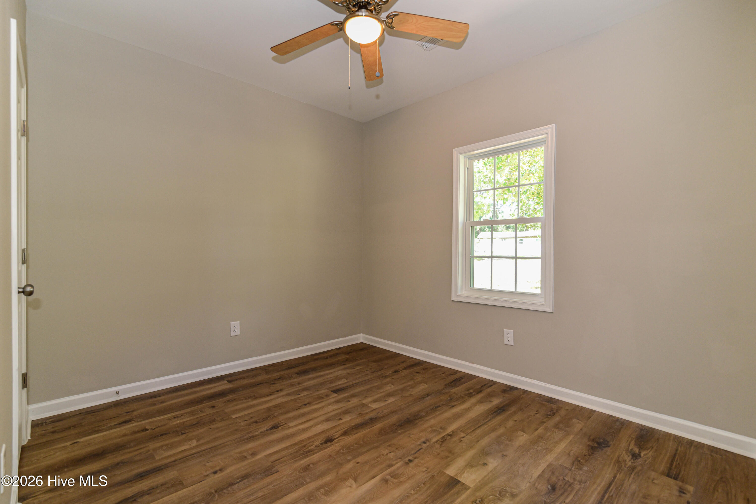 407 Dogwood Drive Property Photo 10