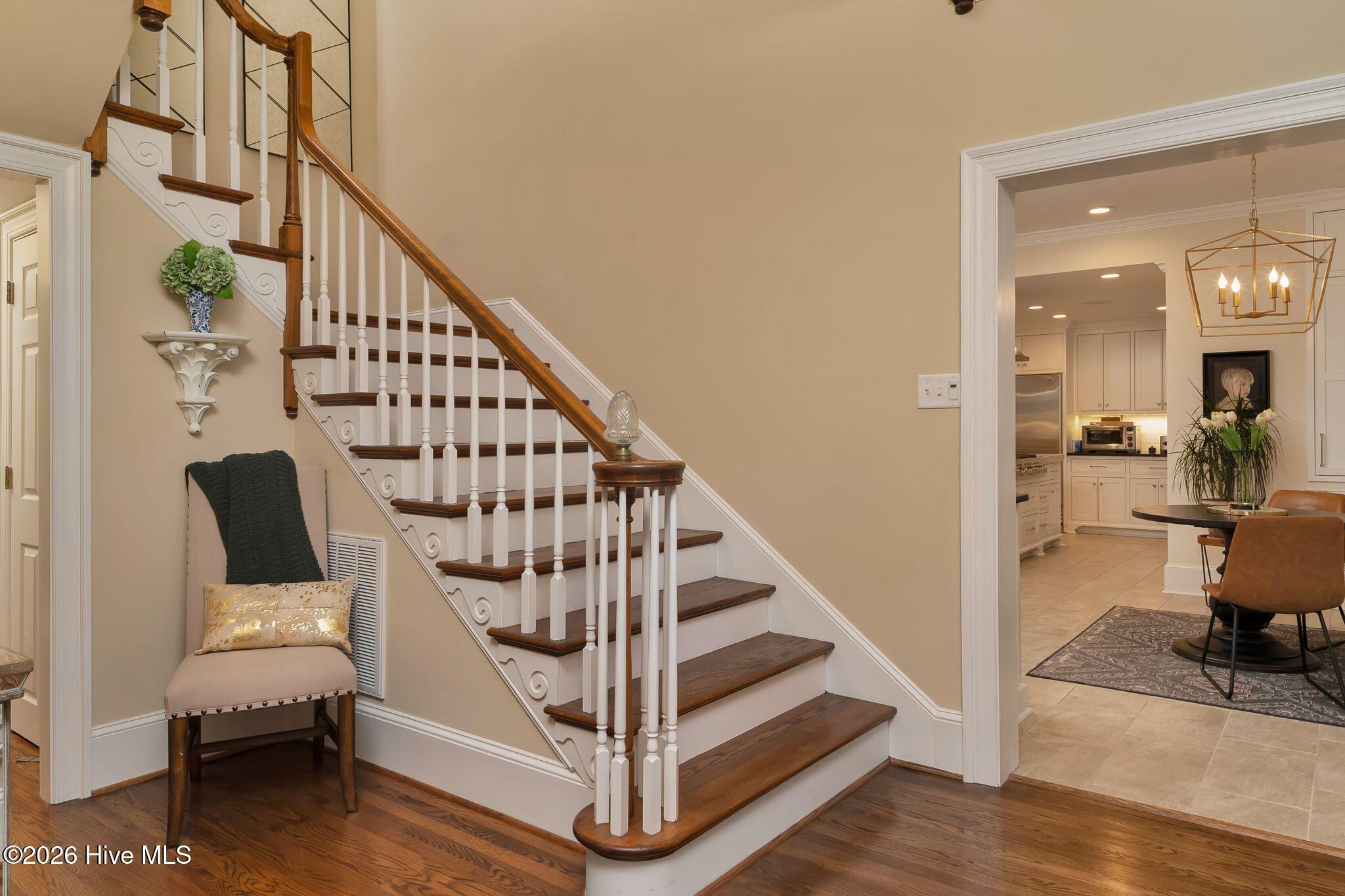 3407 Timberlake Court Property Photo 6