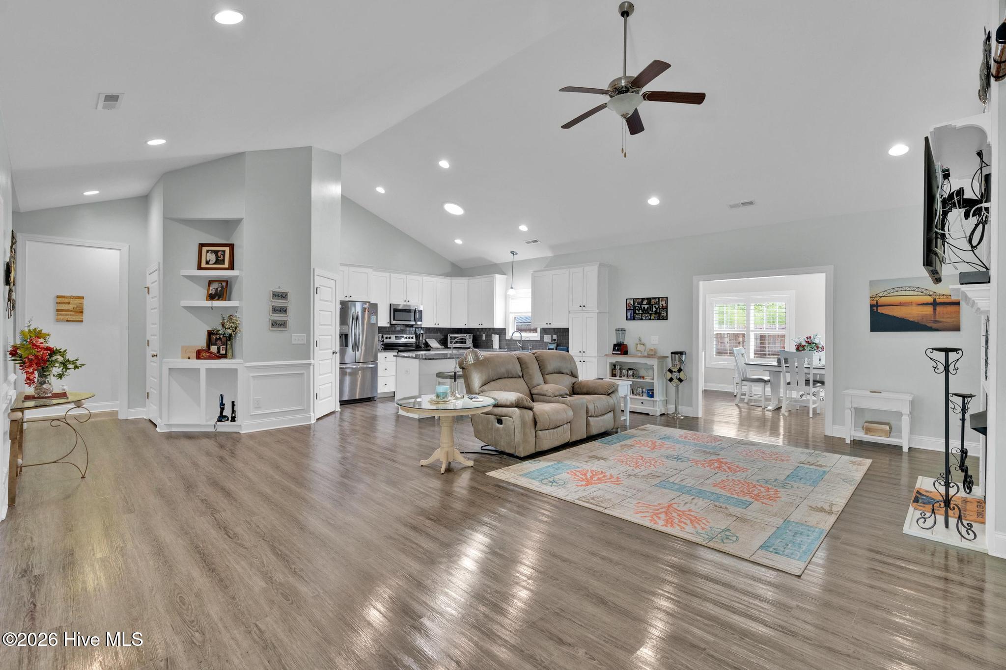 693 Dan Owen Drive Property Photo 12