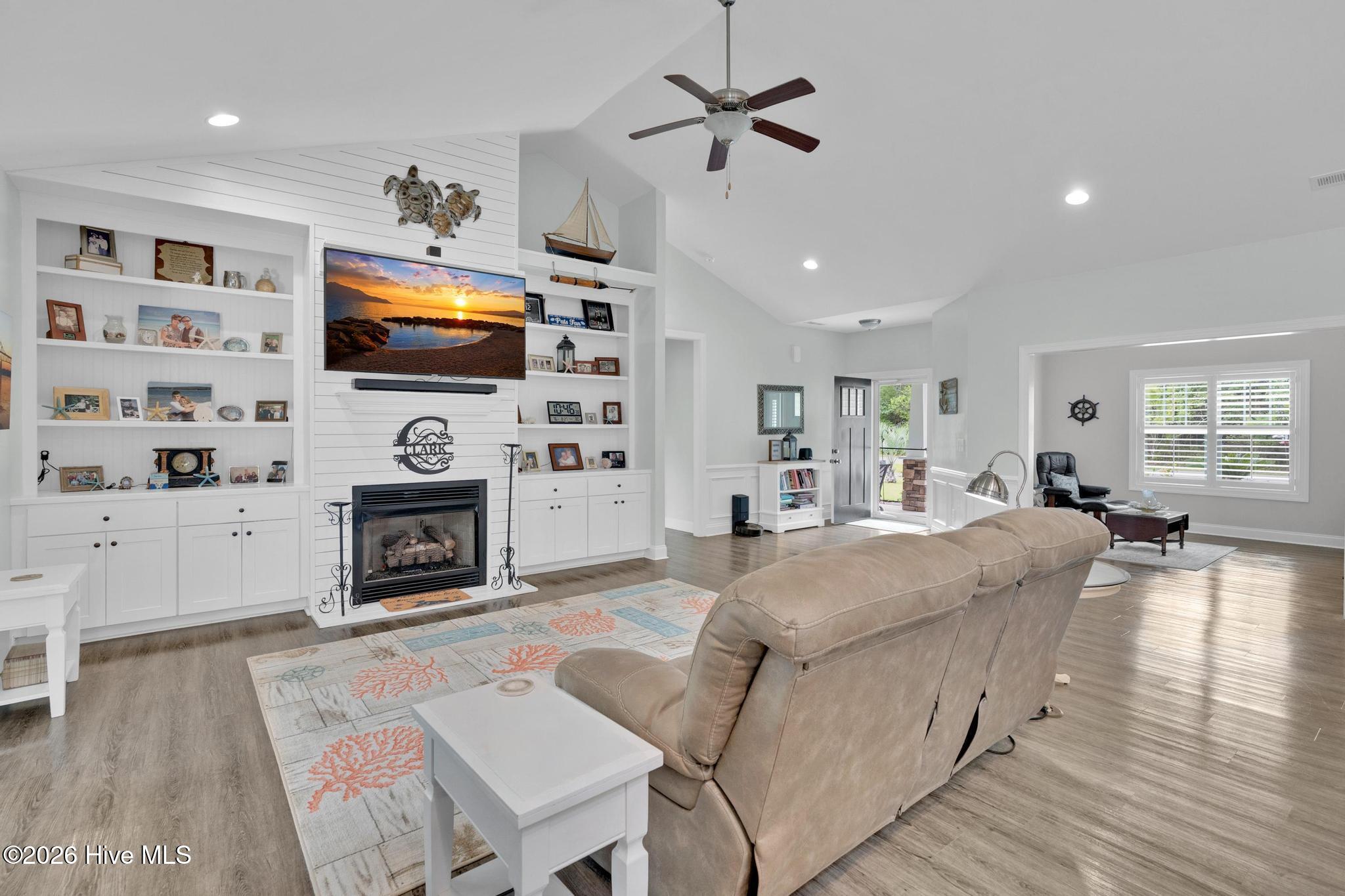 693 Dan Owen Drive Property Photo 17