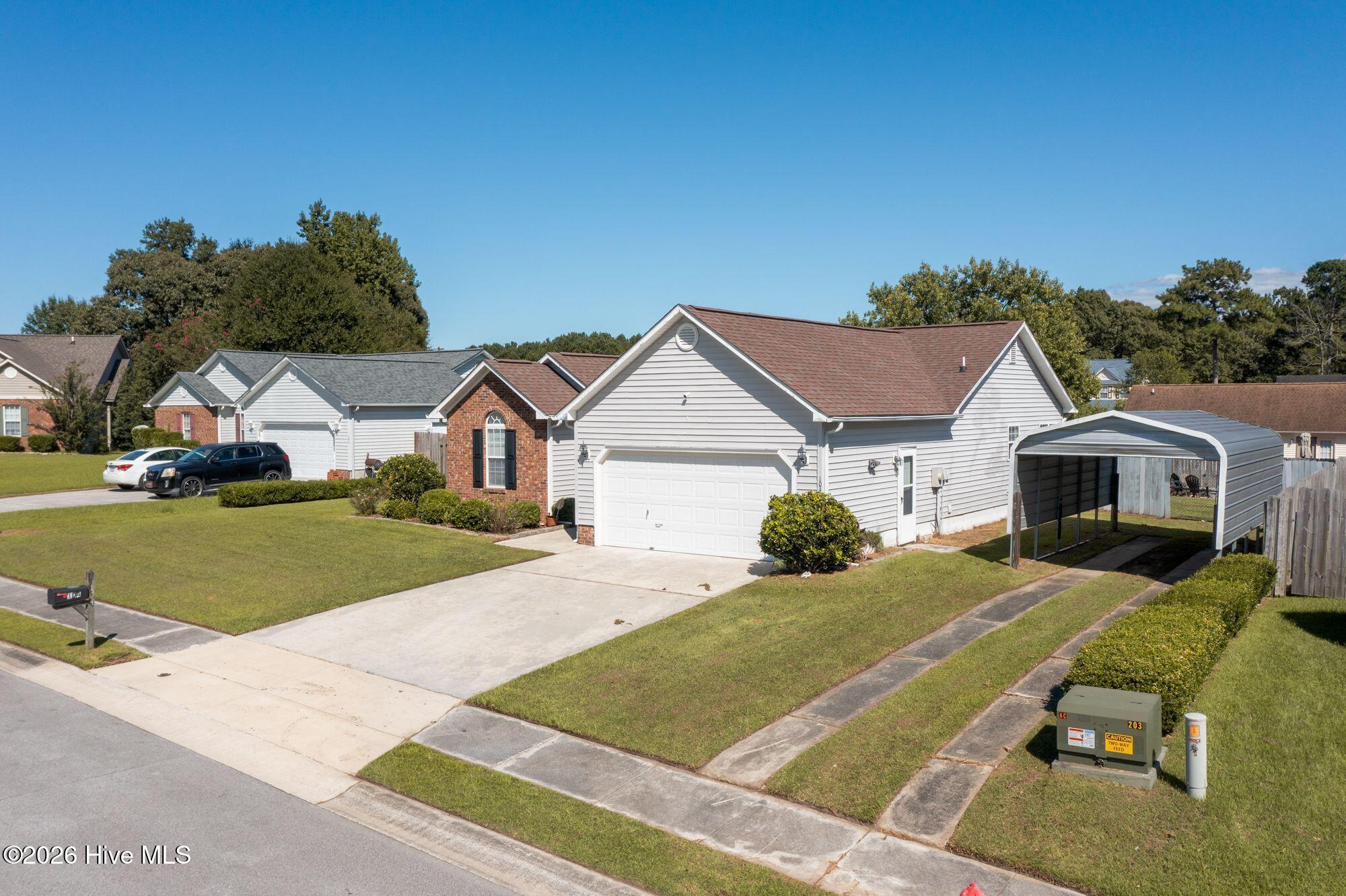 104 Fieldgate Drive Property Photo 3