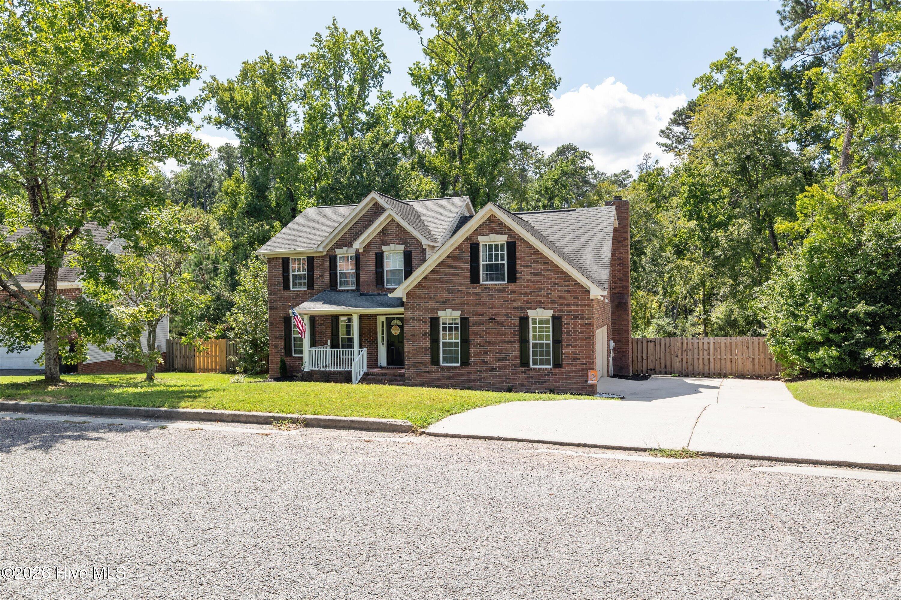 642 Hamden Drive Property Photo 1