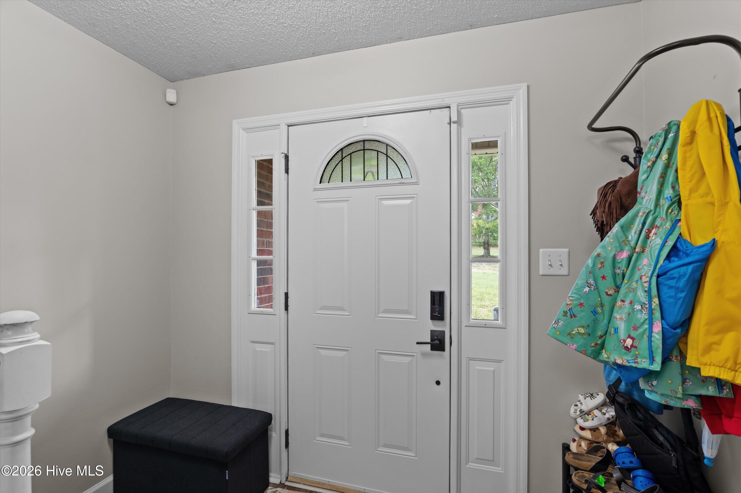 642 Hamden Drive Property Photo 9