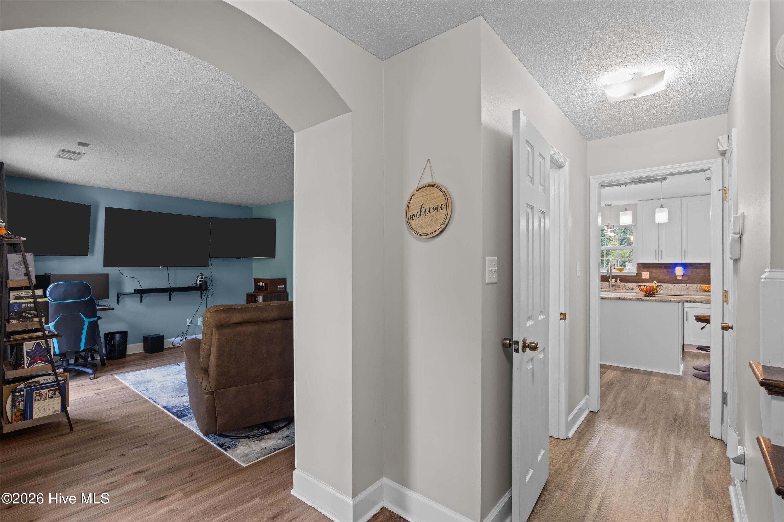 642 Hamden Drive Property Photo 10