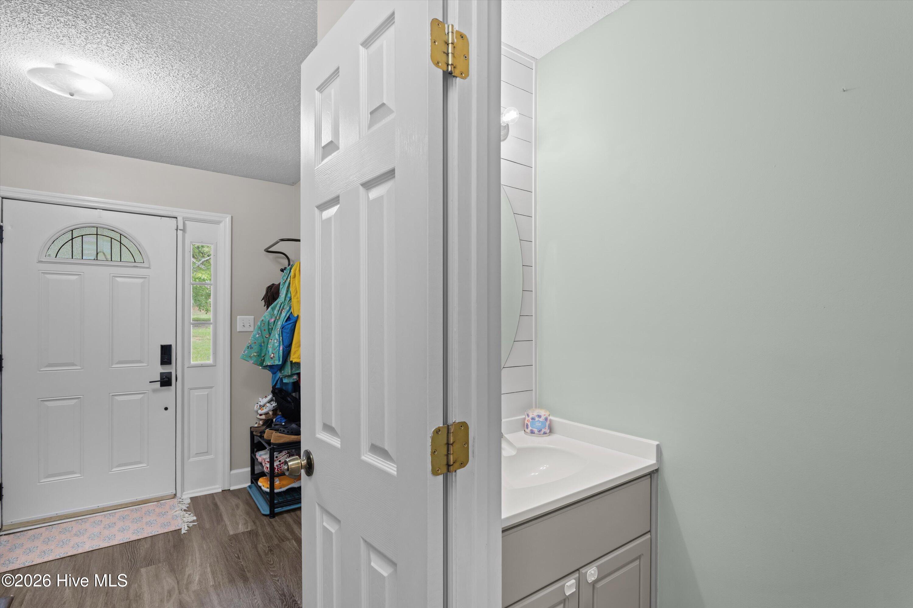 642 Hamden Drive Property Photo 13