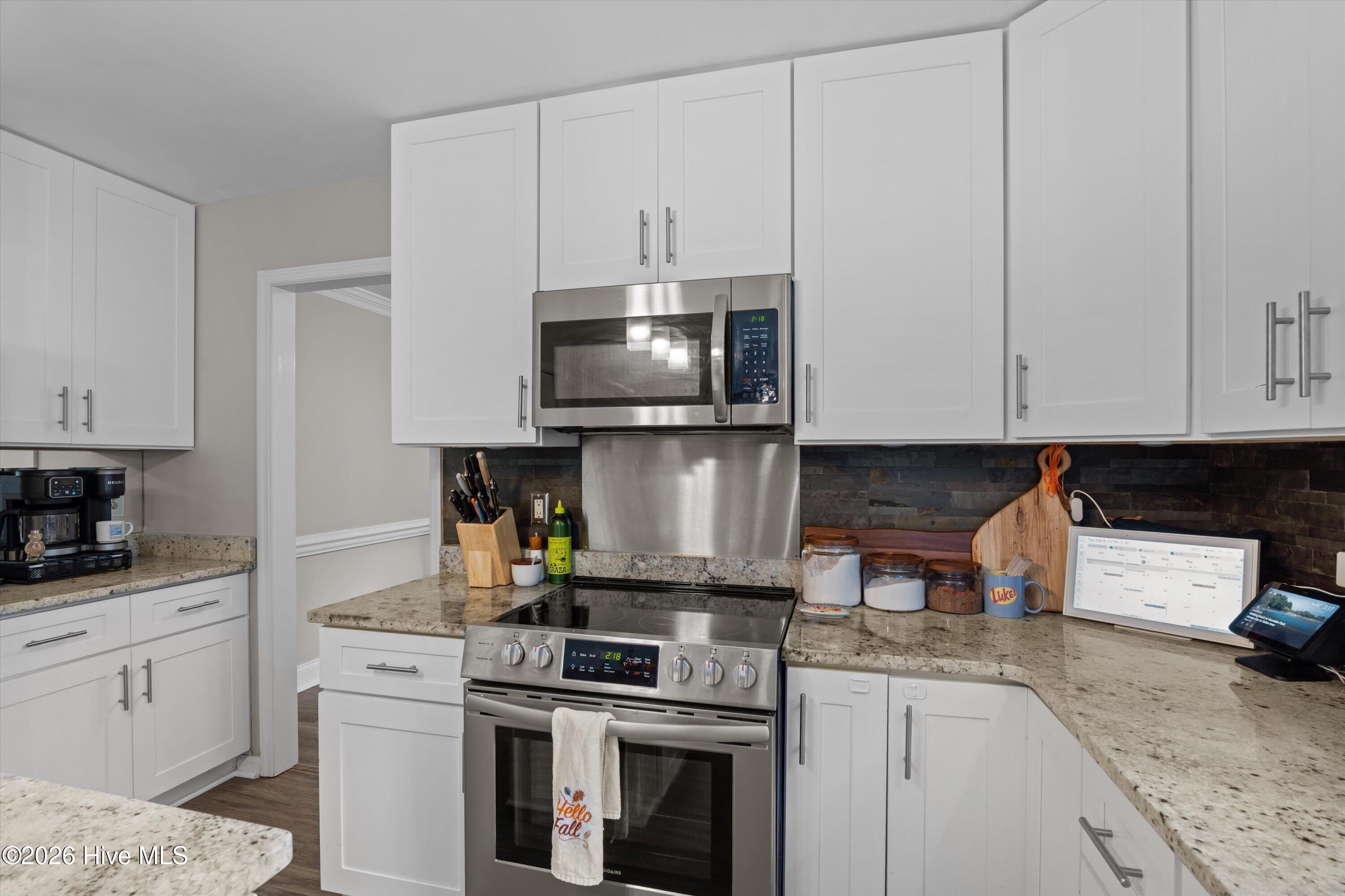 642 Hamden Drive Property Photo 18