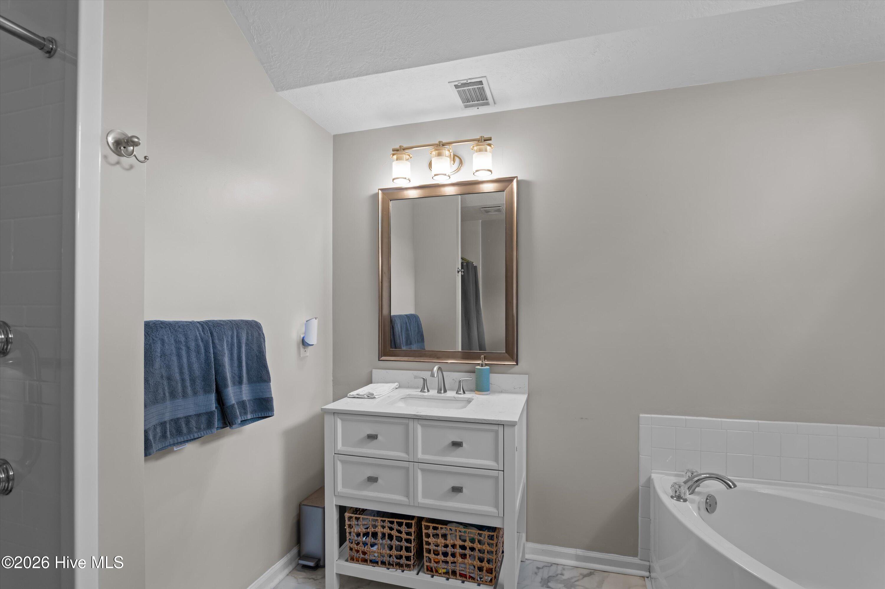 642 Hamden Drive Property Photo 33