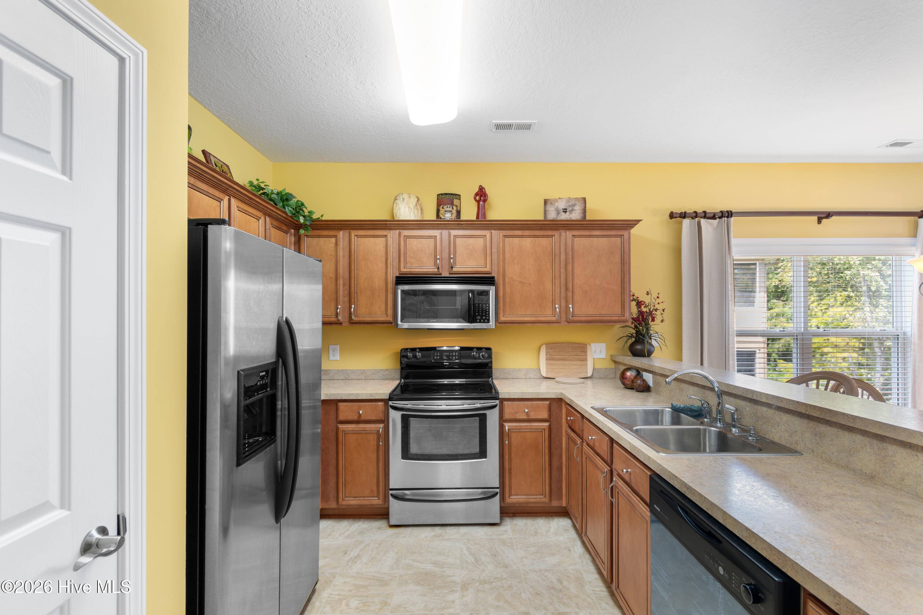 4102 Pinehurst Circle Apt 1i Property Photo 6