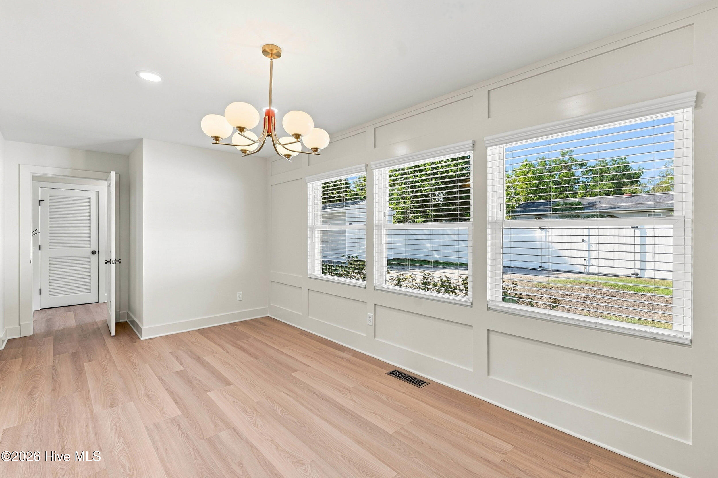 1315 Queen Street Property Photo 14