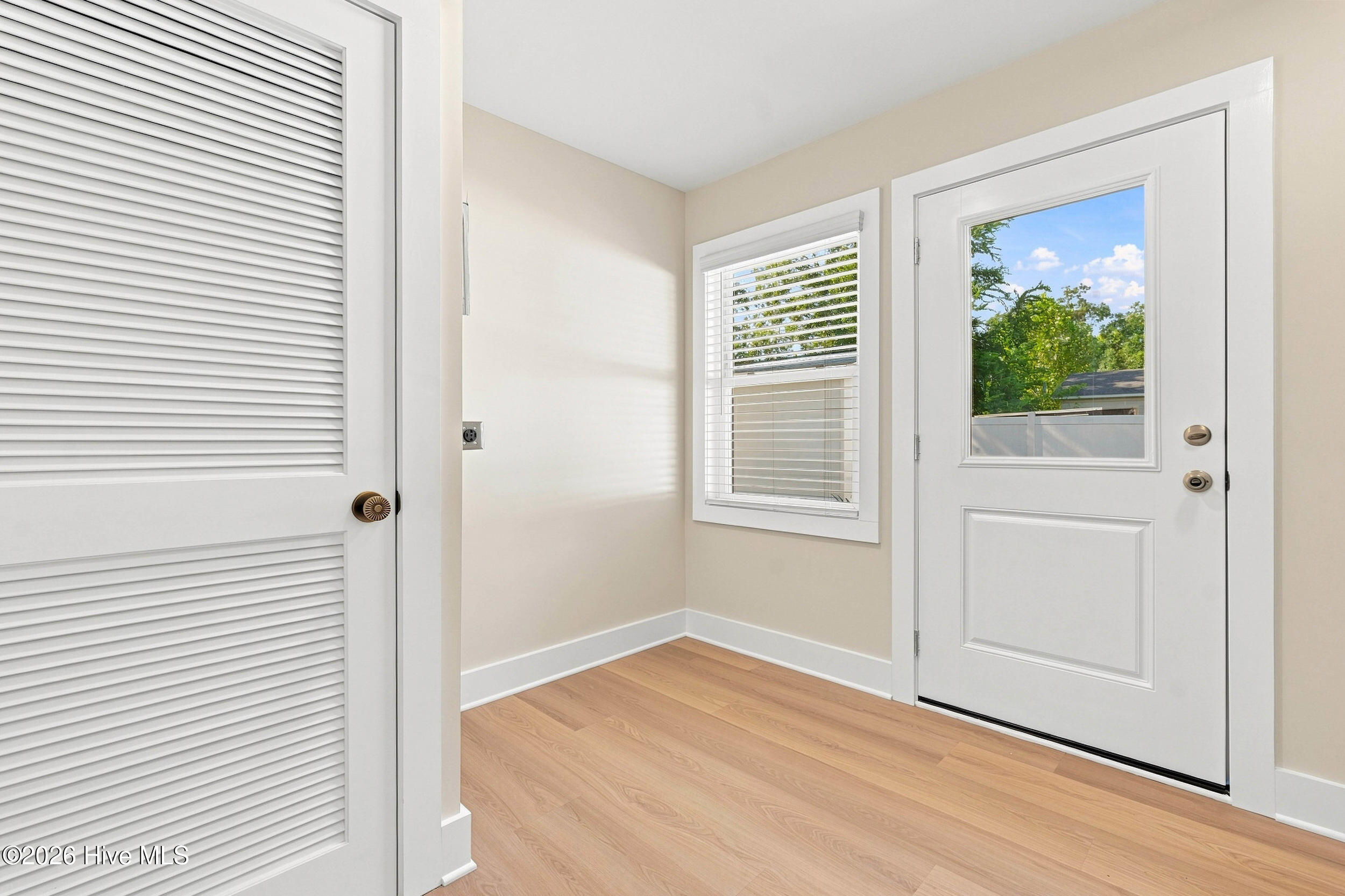 1315 Queen Street Property Photo 17