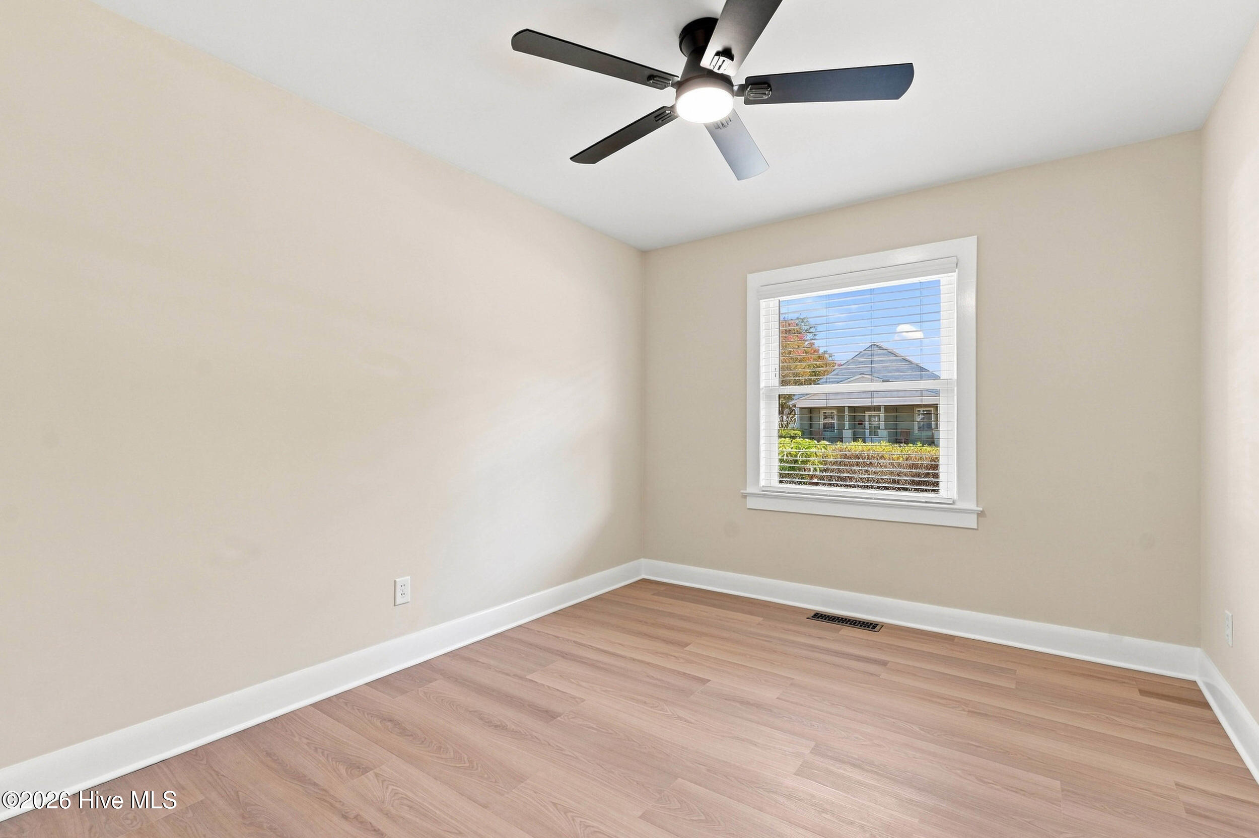 1315 Queen Street Property Photo 39