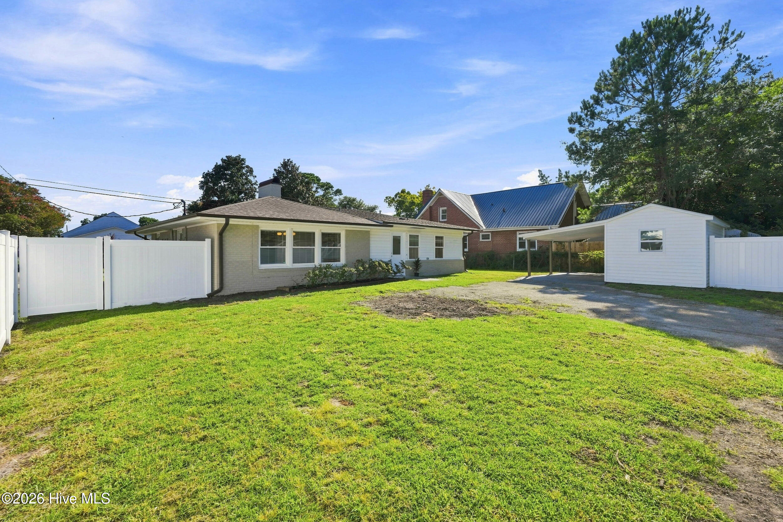 1315 Queen Street Property Photo 40