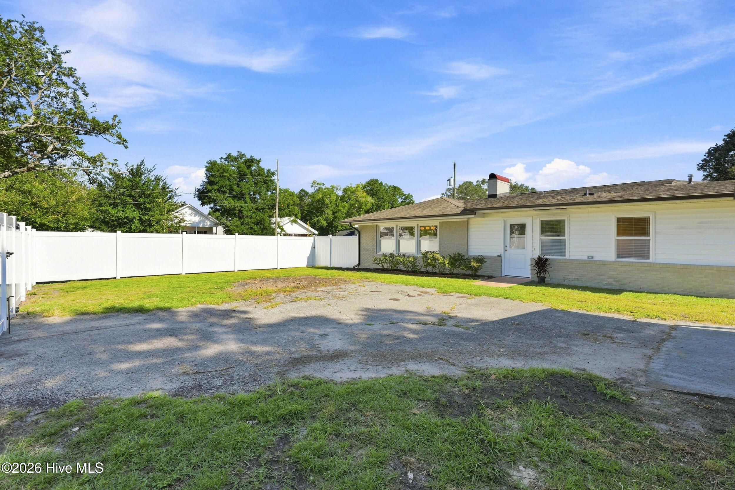 1315 Queen Street Property Photo 41