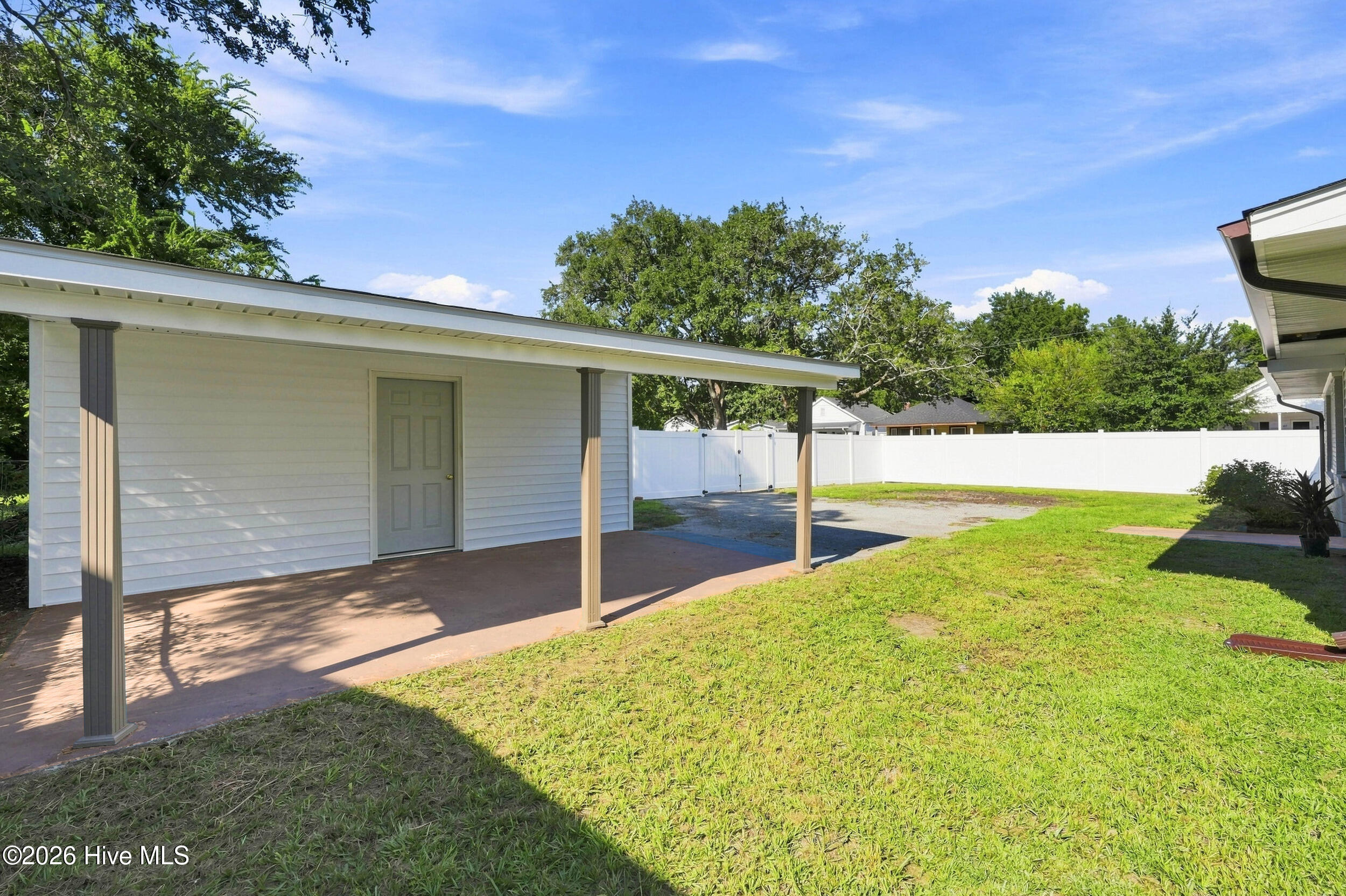 1315 Queen Street Property Photo 42