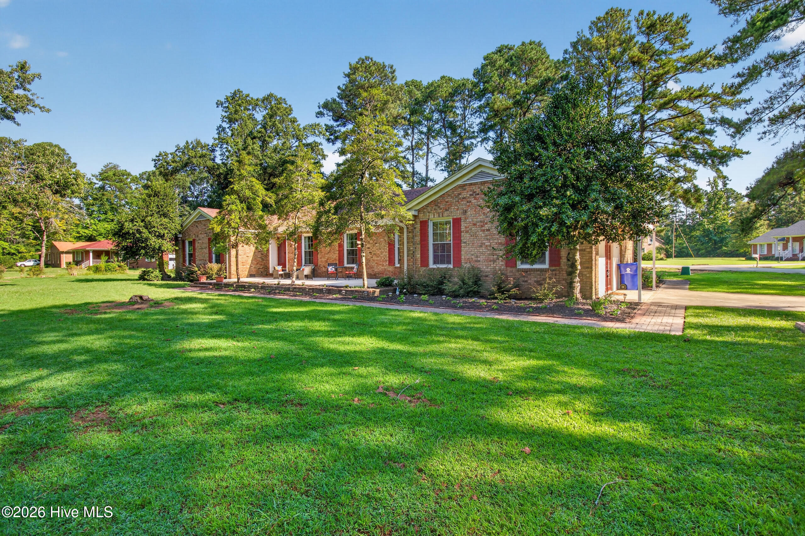 113 Clarendon Road Property Photo 8