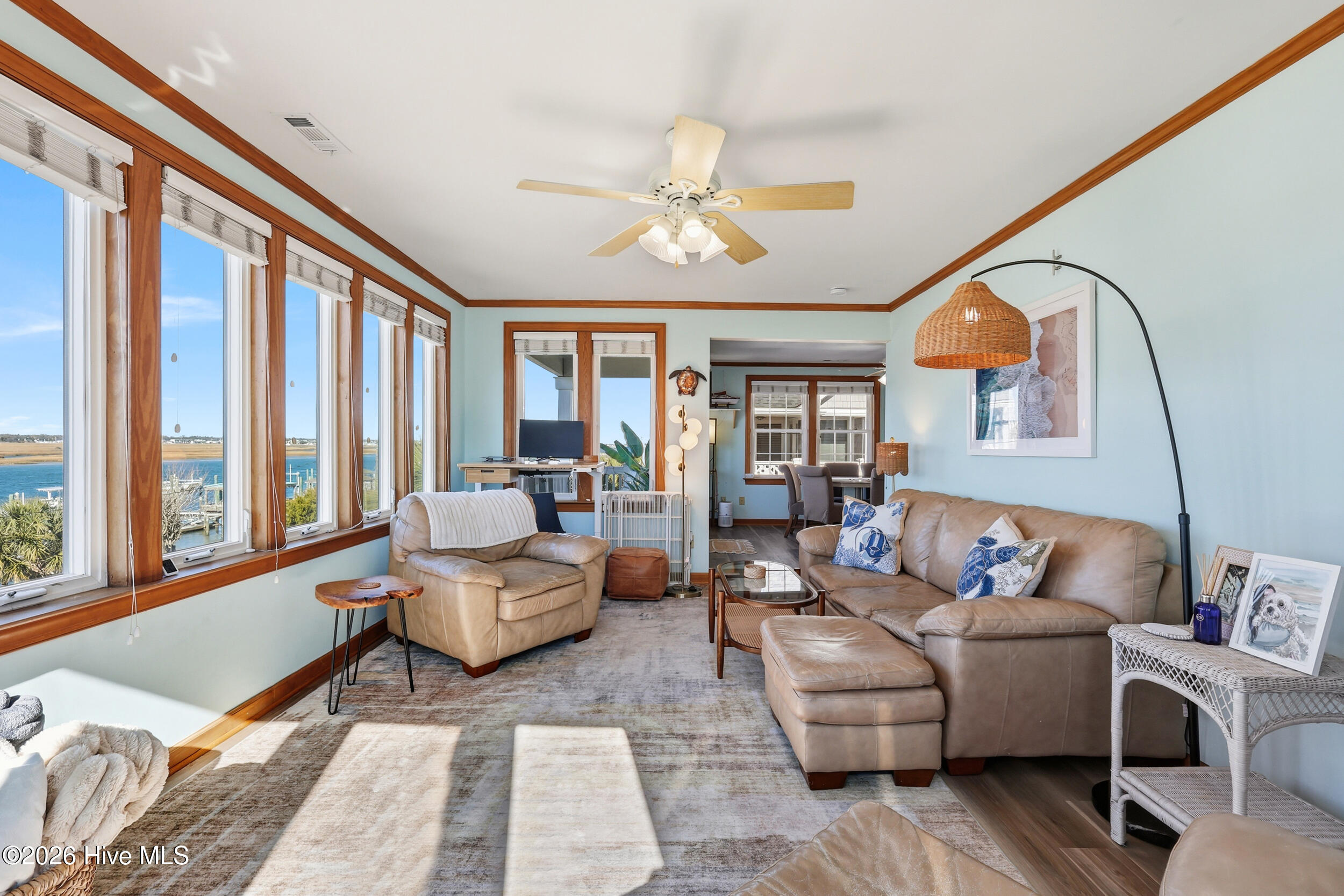710 Waynick Boulevard B - Lower Property Photo 6