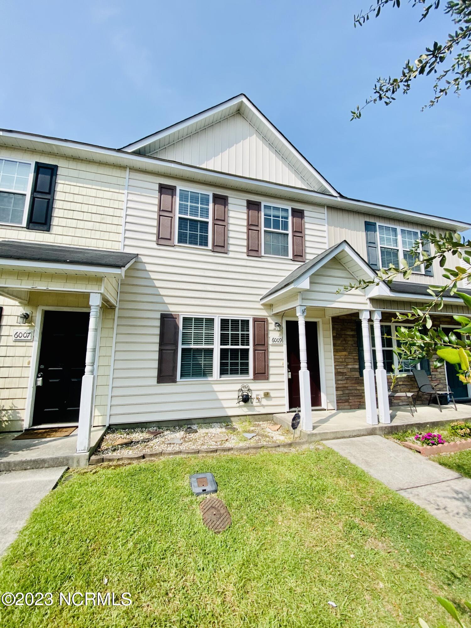 6009 Grandeur Avenue Property Photo 2