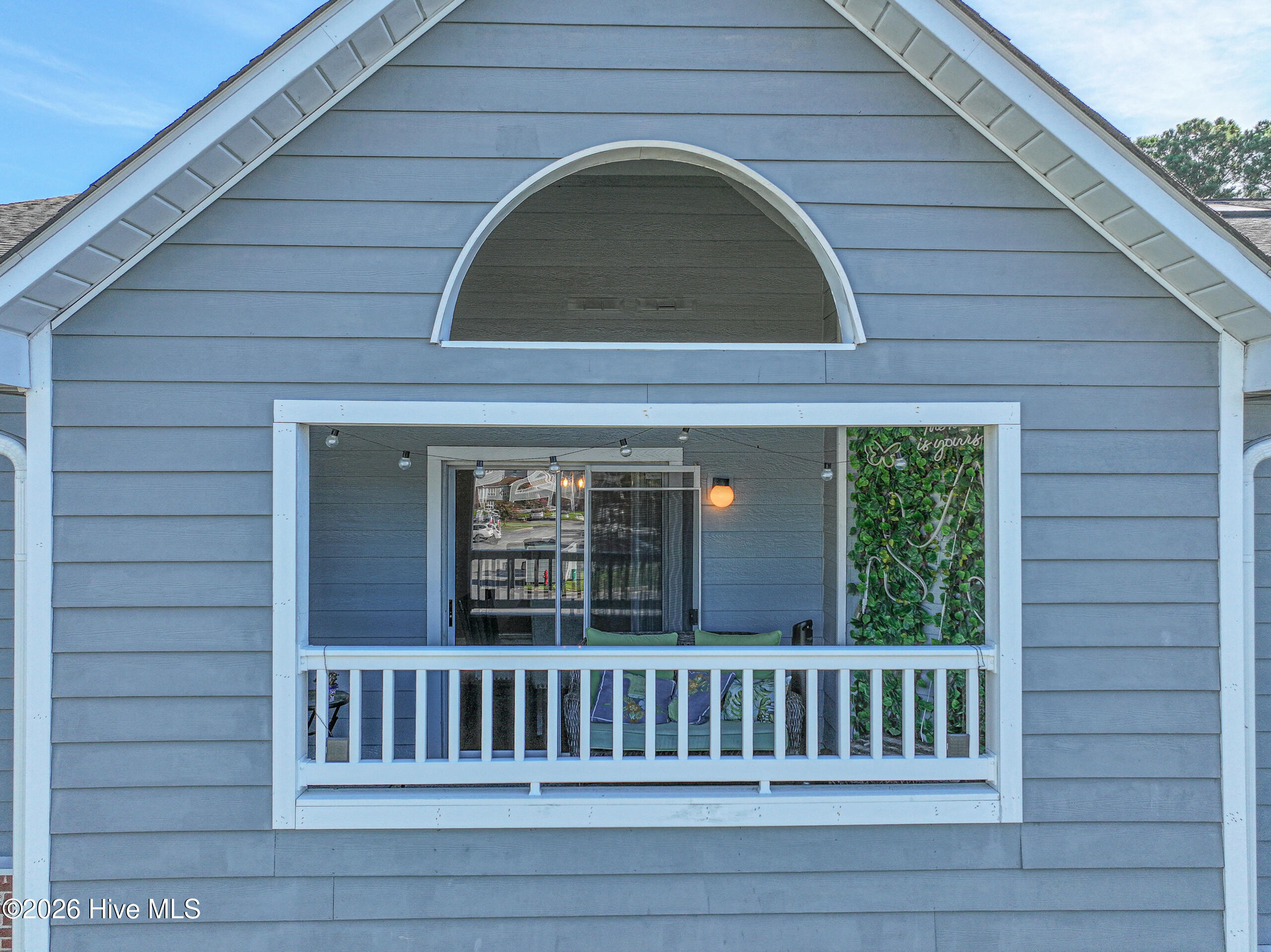 101 Breezewood Drive H Property Photo 8