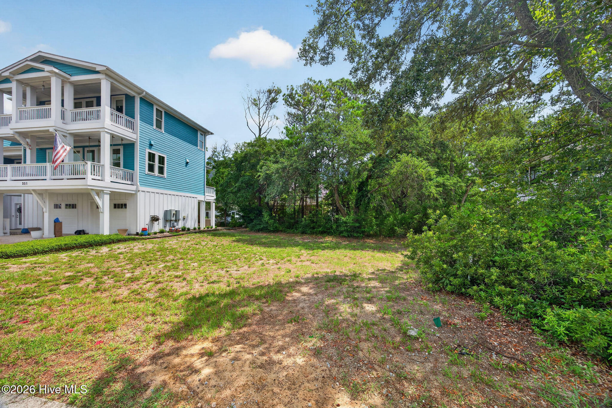 225 Marquesa Way