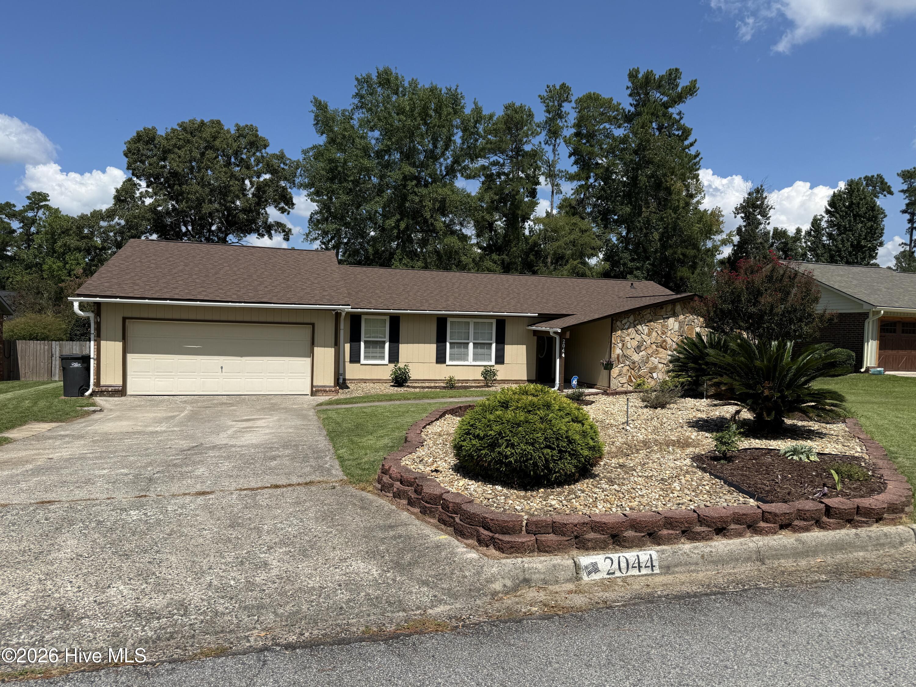 2044 Bridgewater Drive Property Photo 1