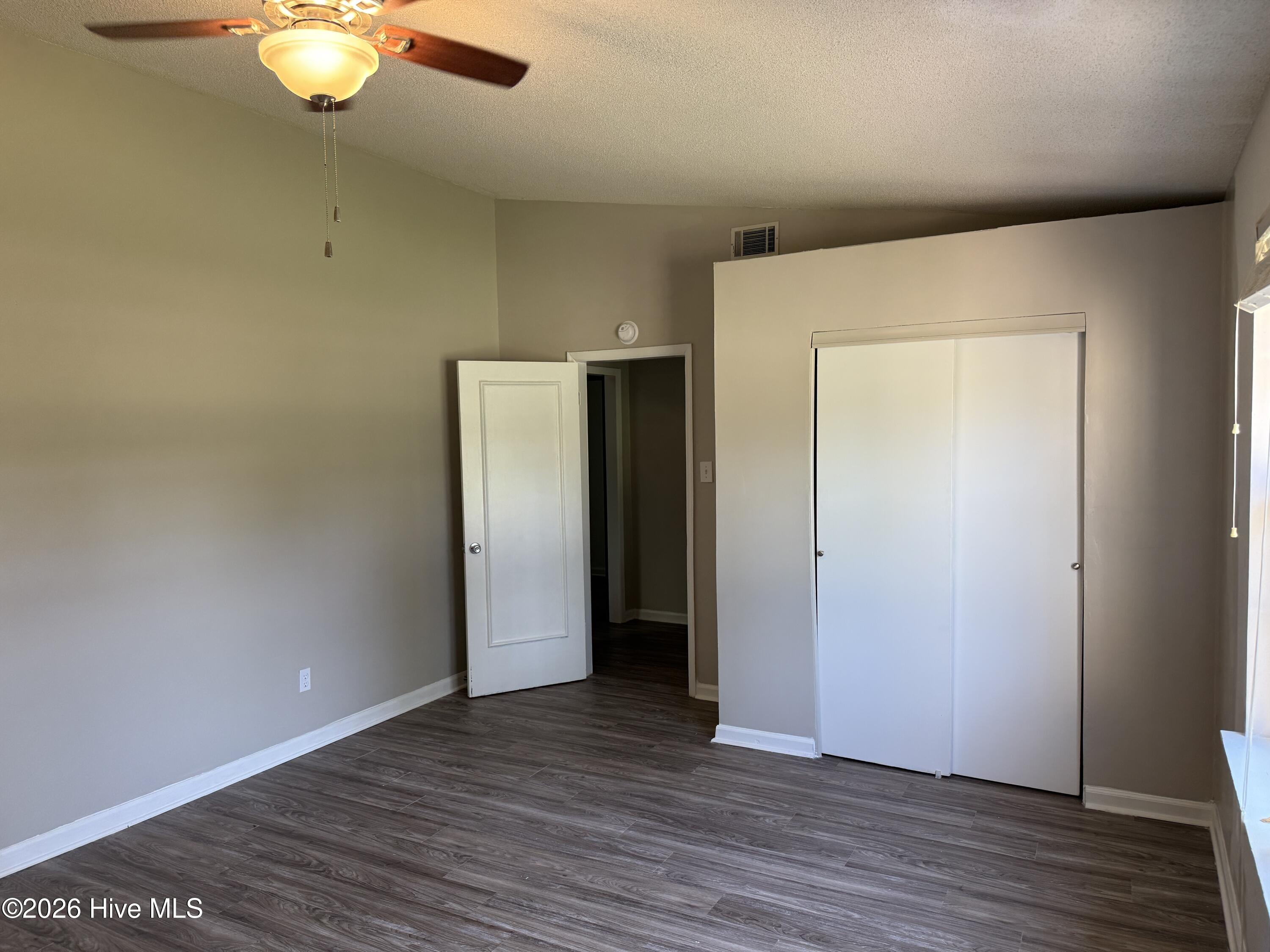 2044 Bridgewater Drive Property Photo 12