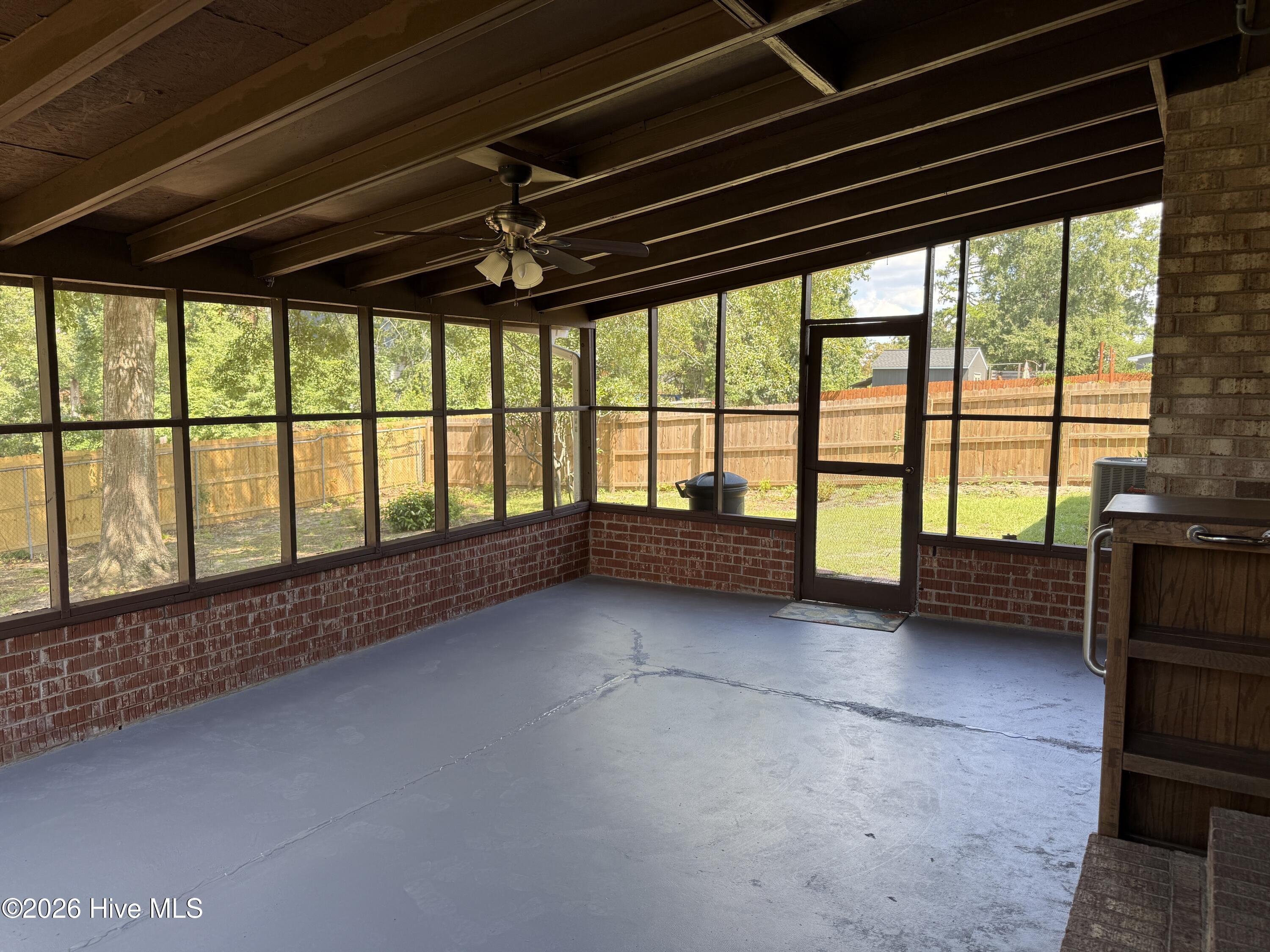 2044 Bridgewater Drive Property Photo 23