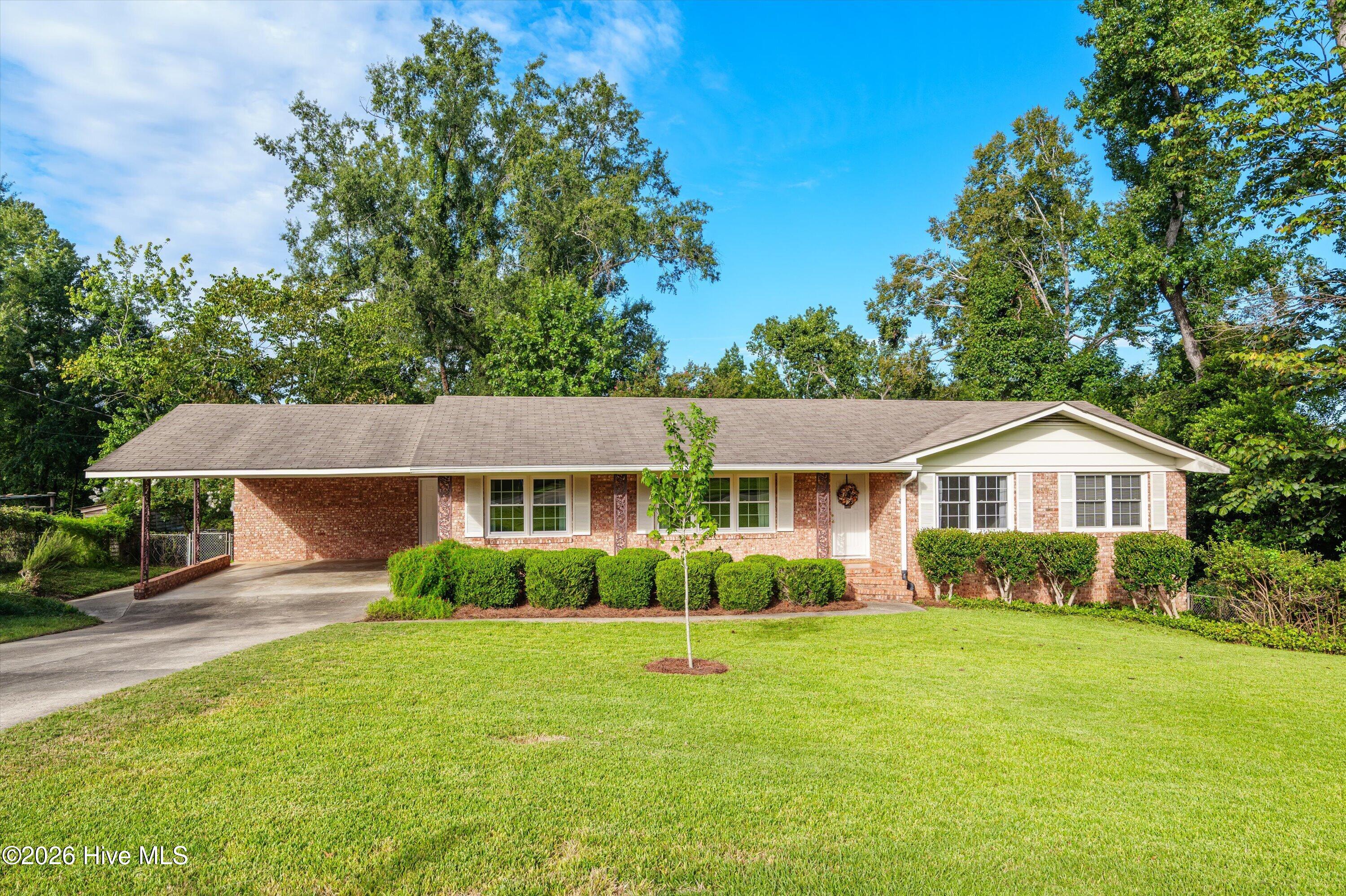607 Stanton Drive Property Photo 1
