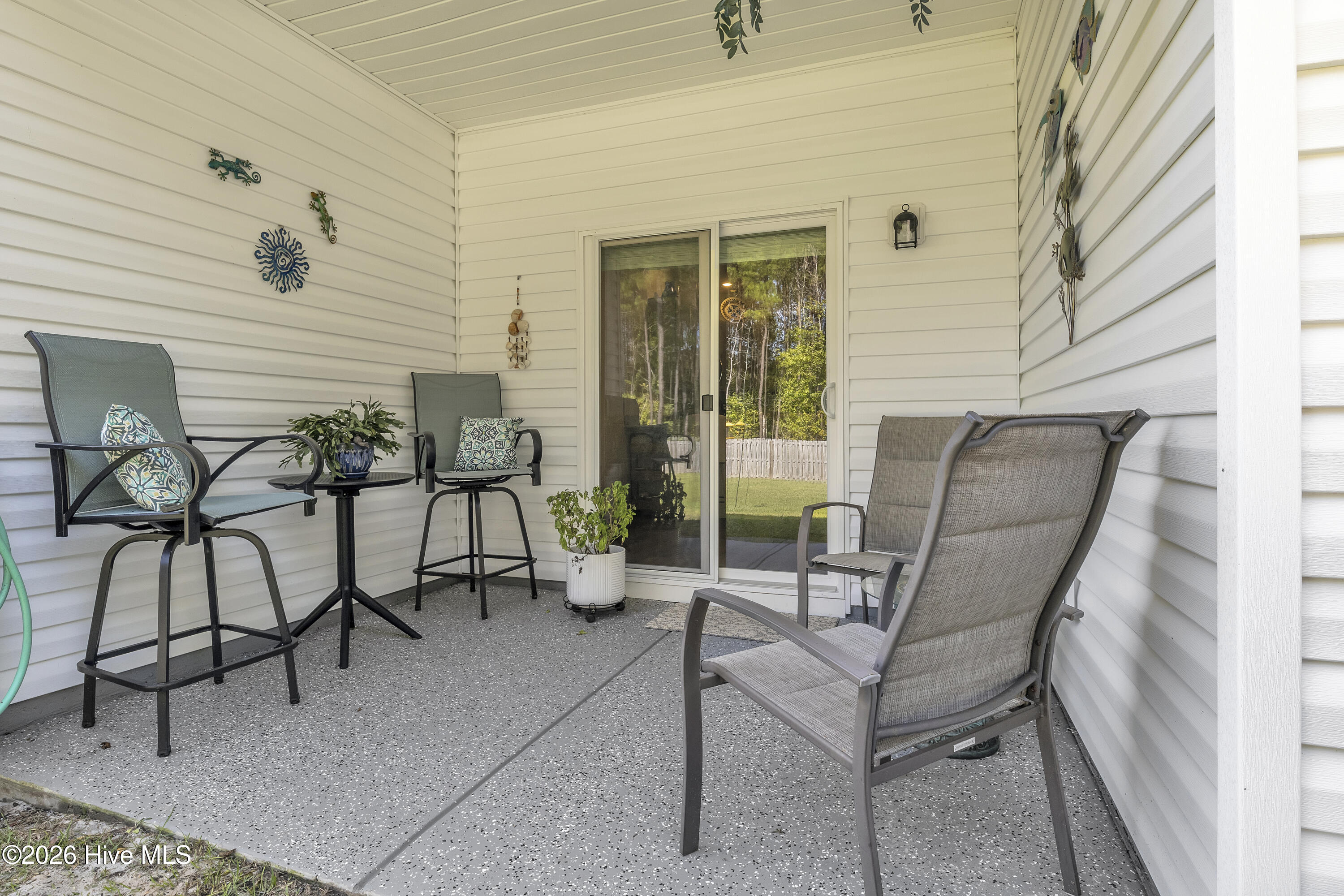 724 Palm Frond Way Nw Property Photo 30
