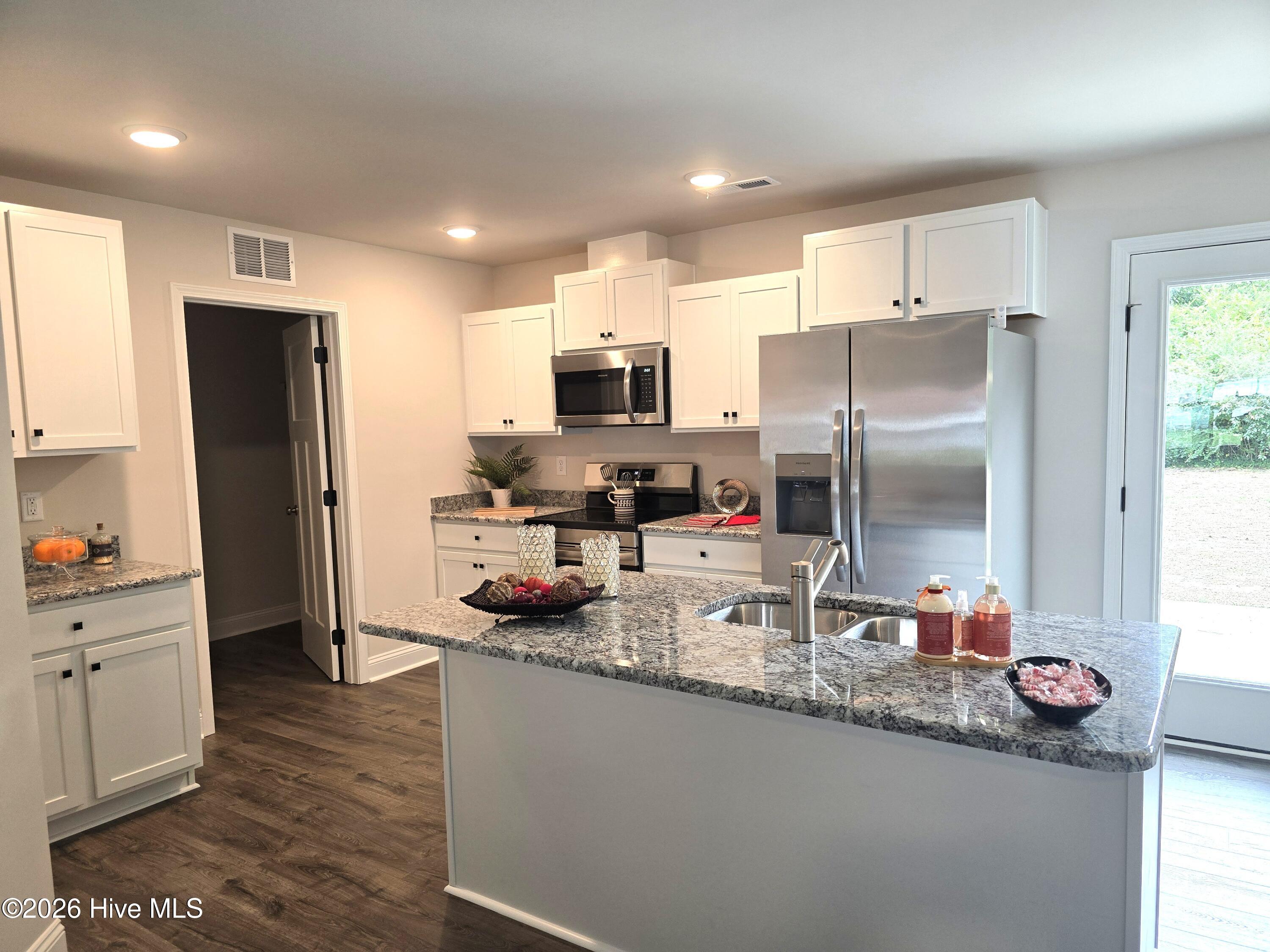 1209 Tarboro Street Property Photo 4