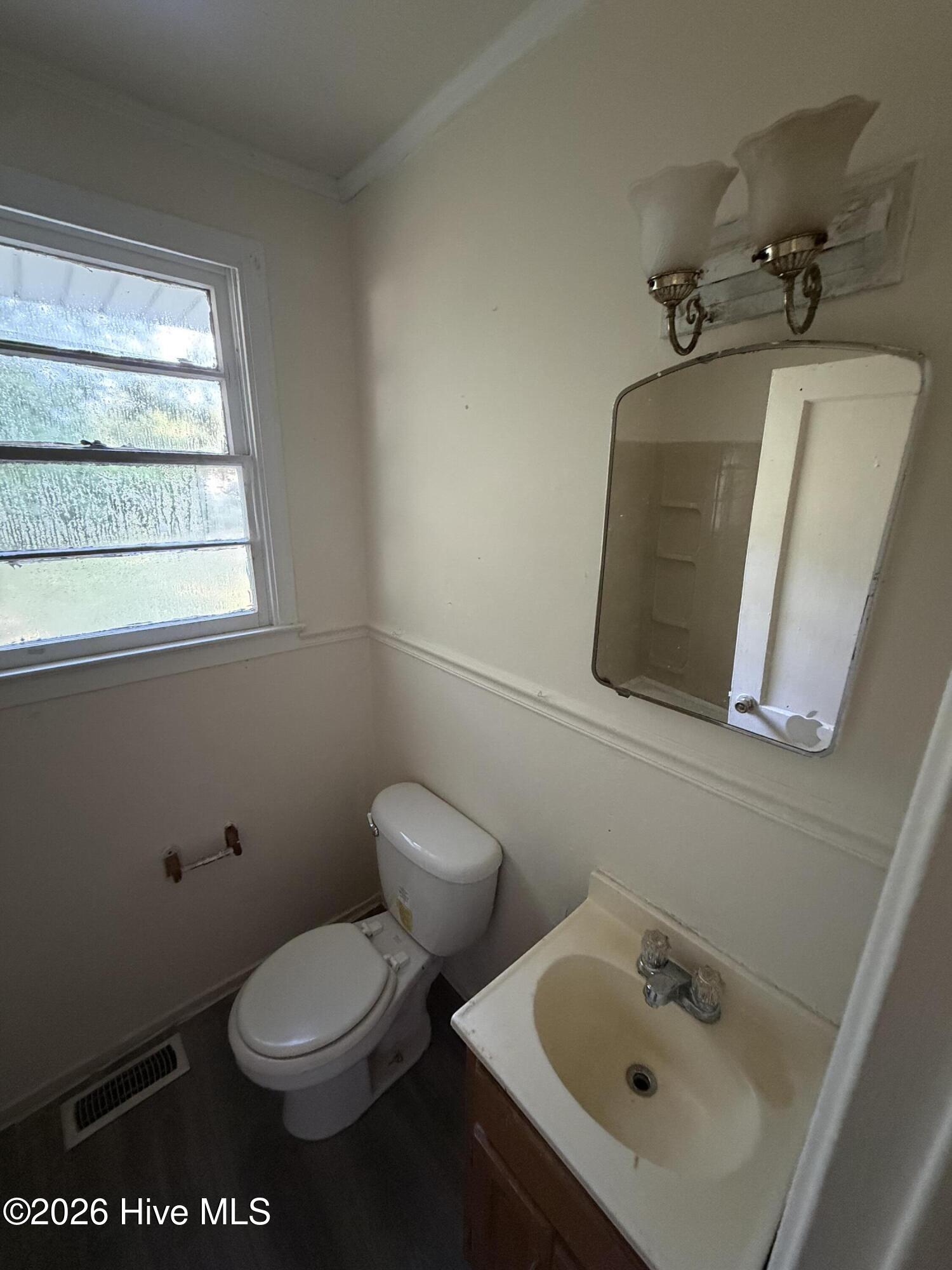 2317 Briarfield Road Property Photo 3