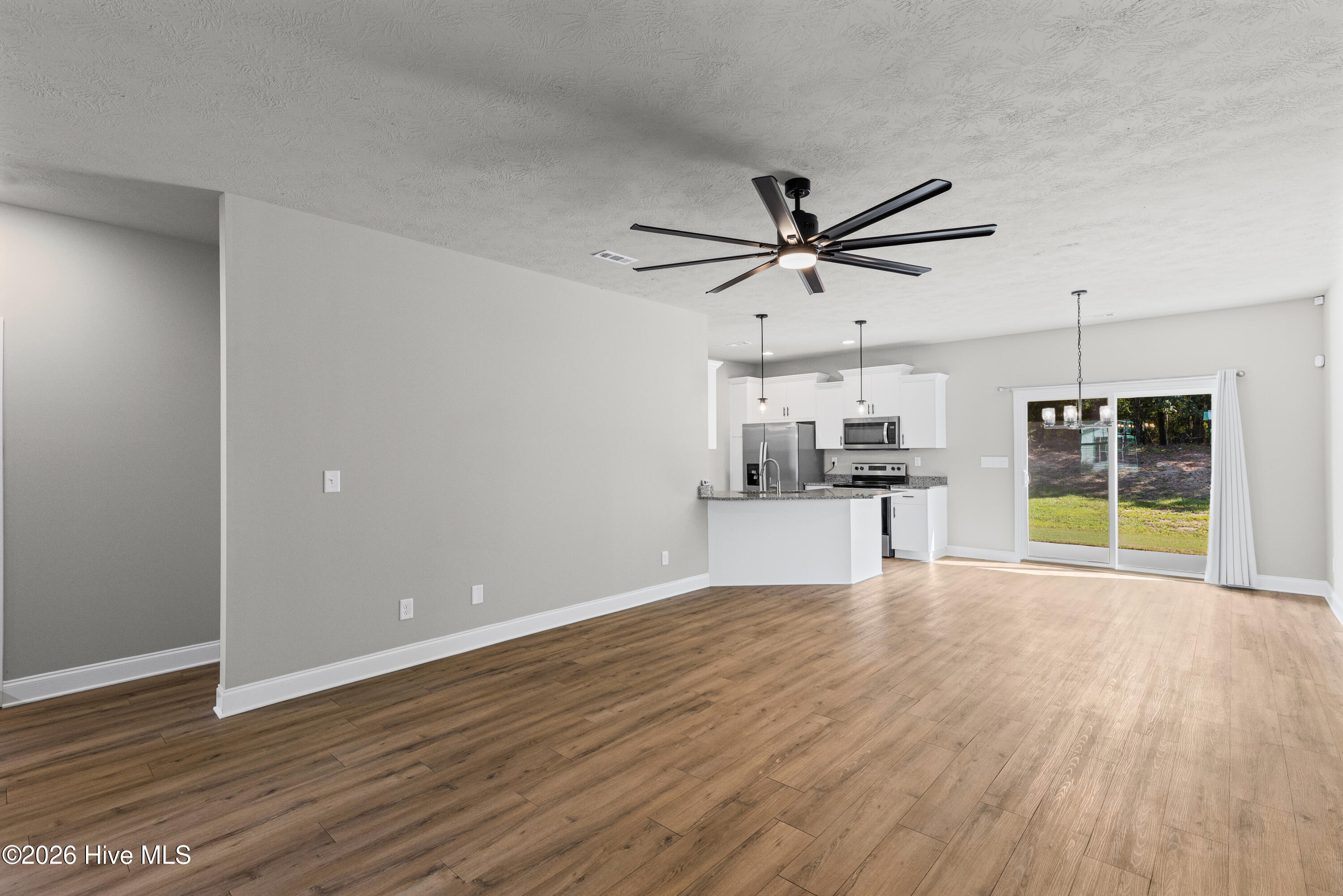 4219 Fringetree Loop Property Photo 4