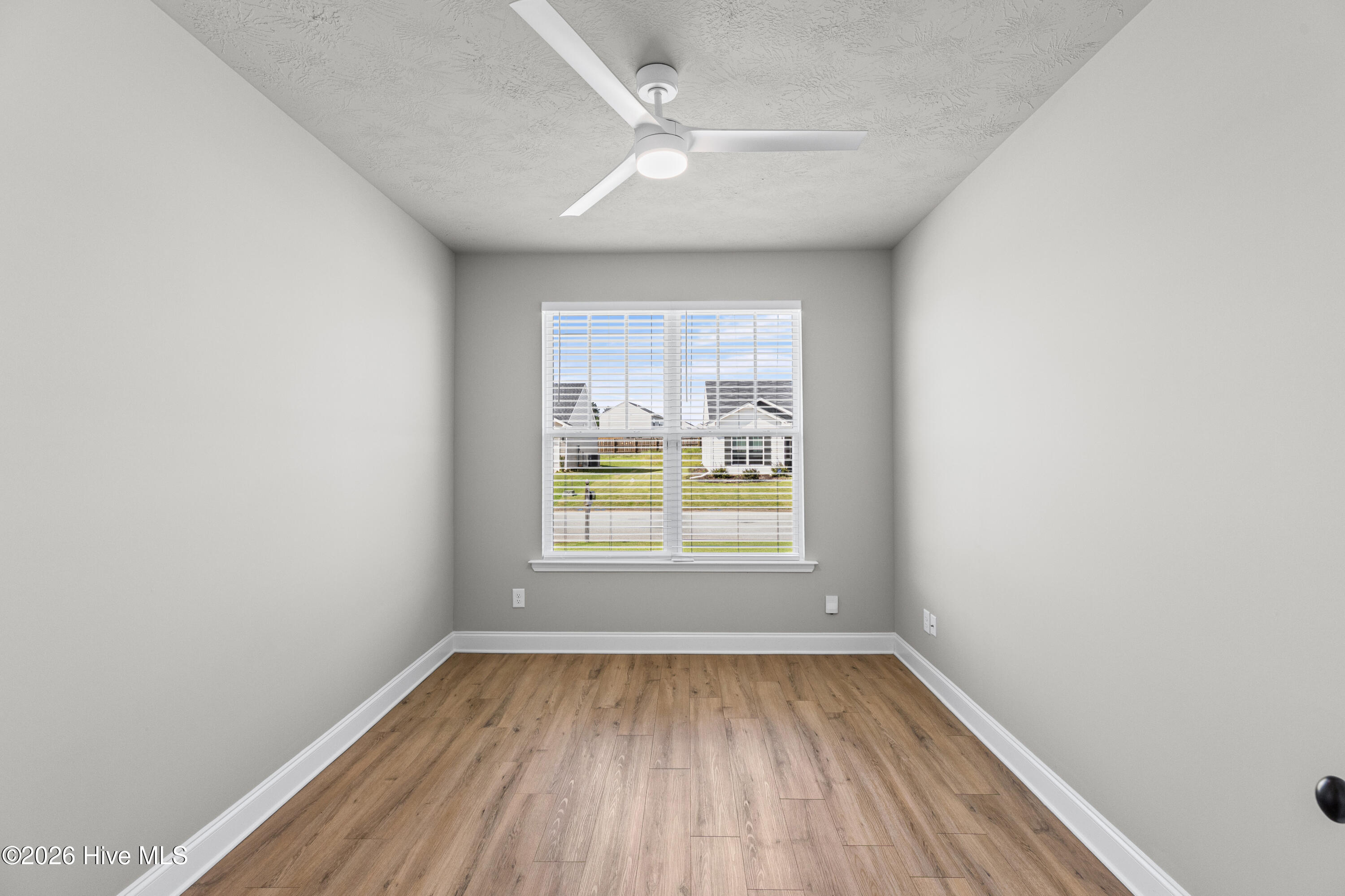 4219 Fringetree Loop Property Photo 17