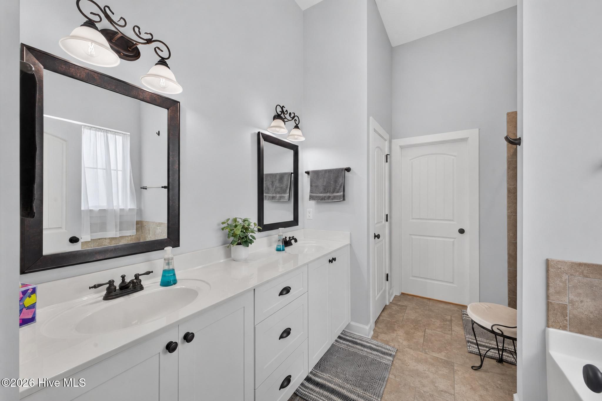 4069 Bredbury Court Property Photo 29